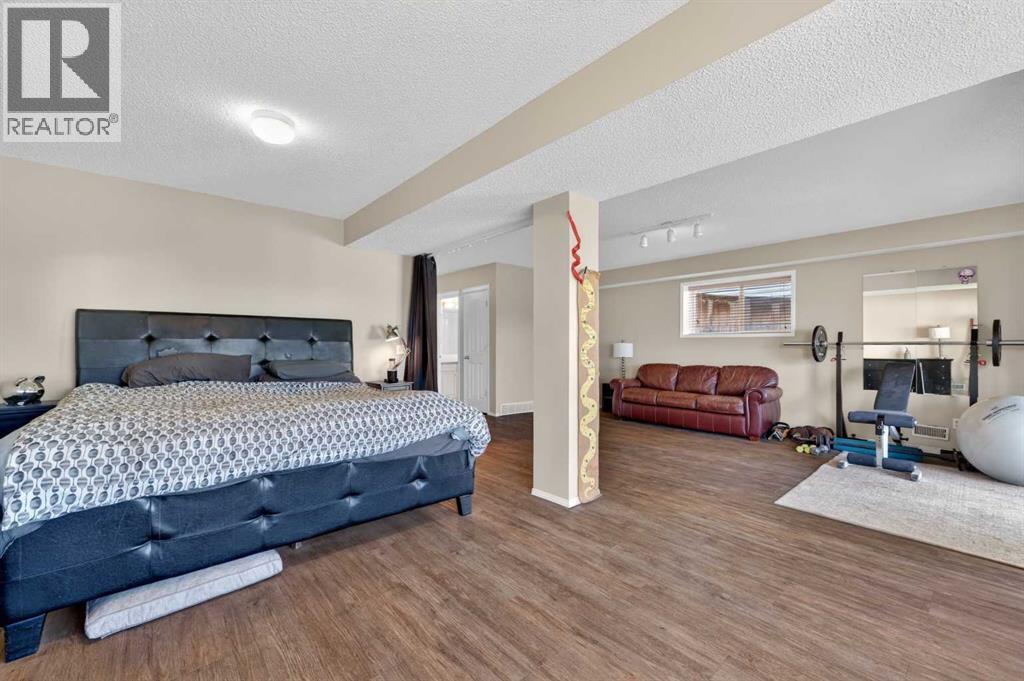 44 Bridlepost Green SW, Calgary, Alberta  T2Y 3X6 - Photo 28 - A2312111