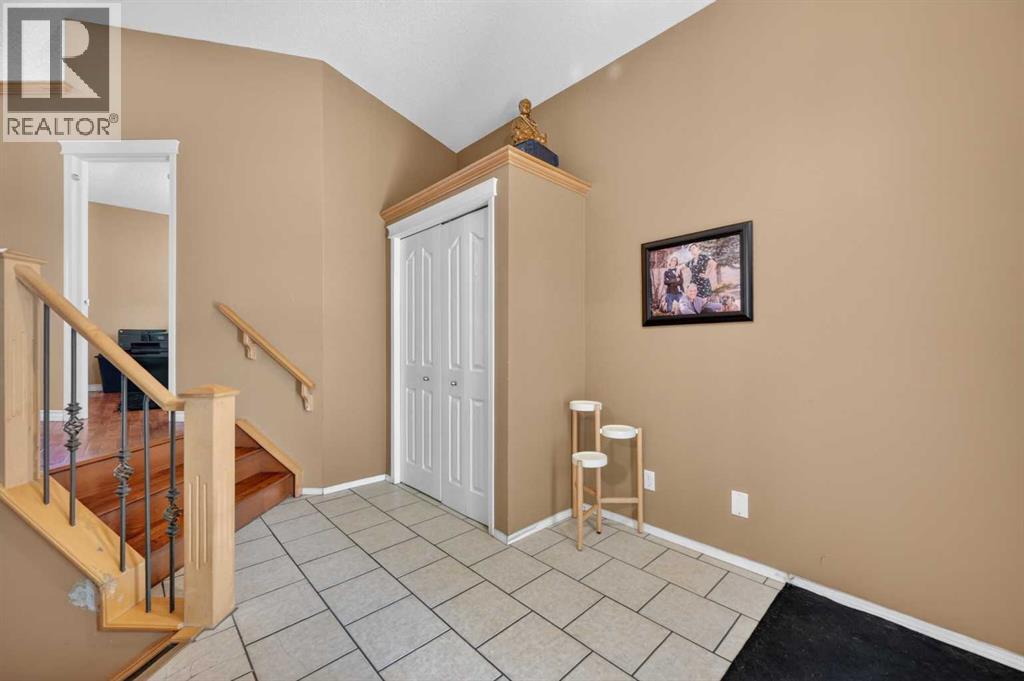 44 Bridlepost Green SW, Calgary, Alberta  T2Y 3X6 - Photo 25 - A2312111