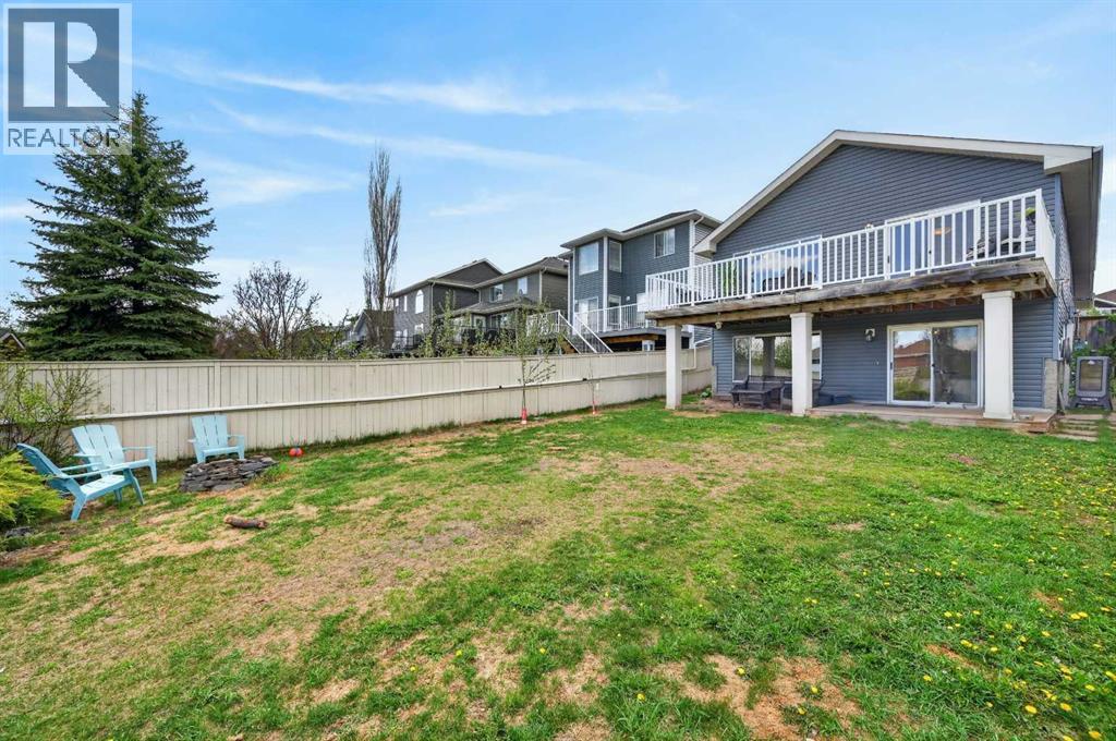 44 Bridlepost Green SW, Calgary, Alberta  T2Y 3X6 - Photo 4 - A2312111