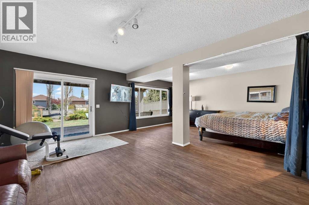 44 Bridlepost Green SW, Calgary, Alberta  T2Y 3X6 - Photo 27 - A2312111