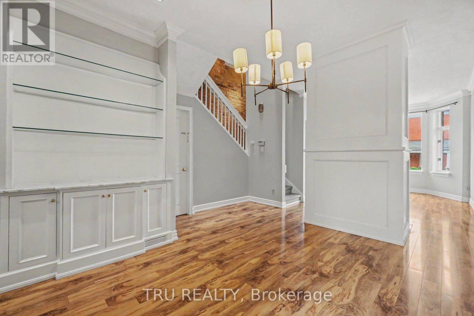 24 Waverley Street, Ottawa, Ontario  K2P 0T9 - Photo 8 - X13598474