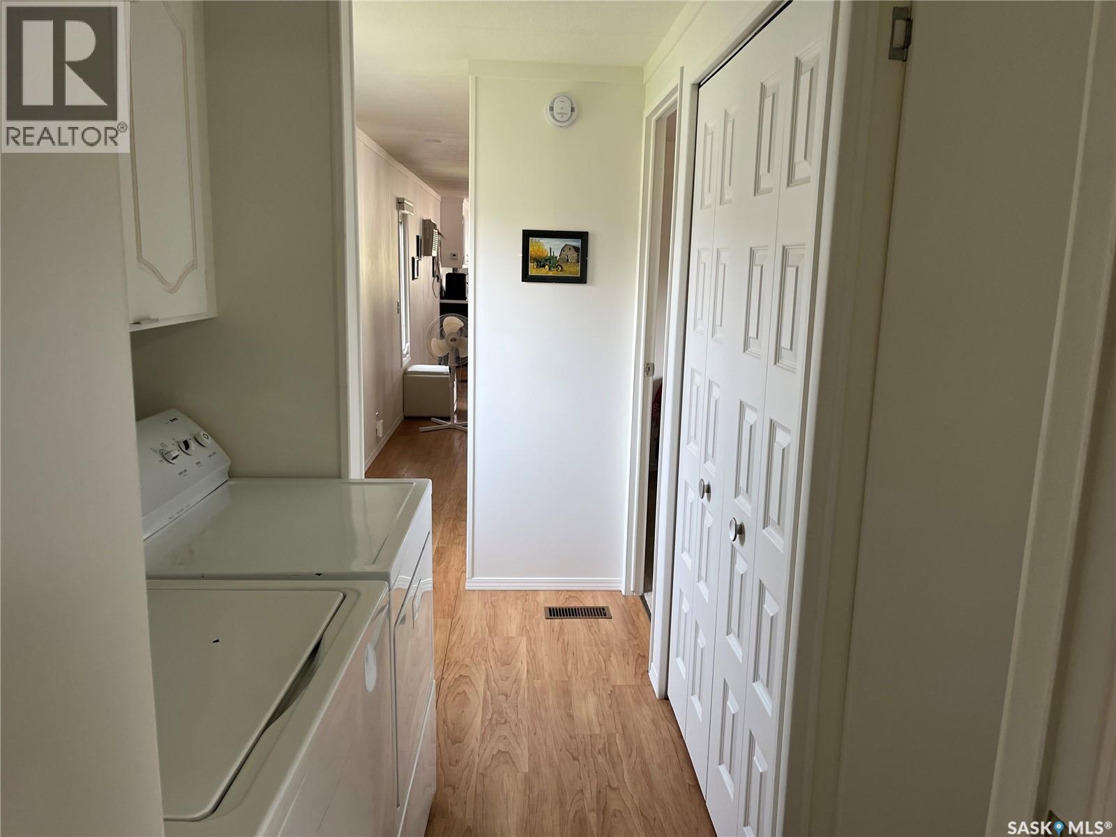 6 A Avenue, Willow Bunch, Saskatchewan  S0H 4K0 - Photo 20 - SK043664