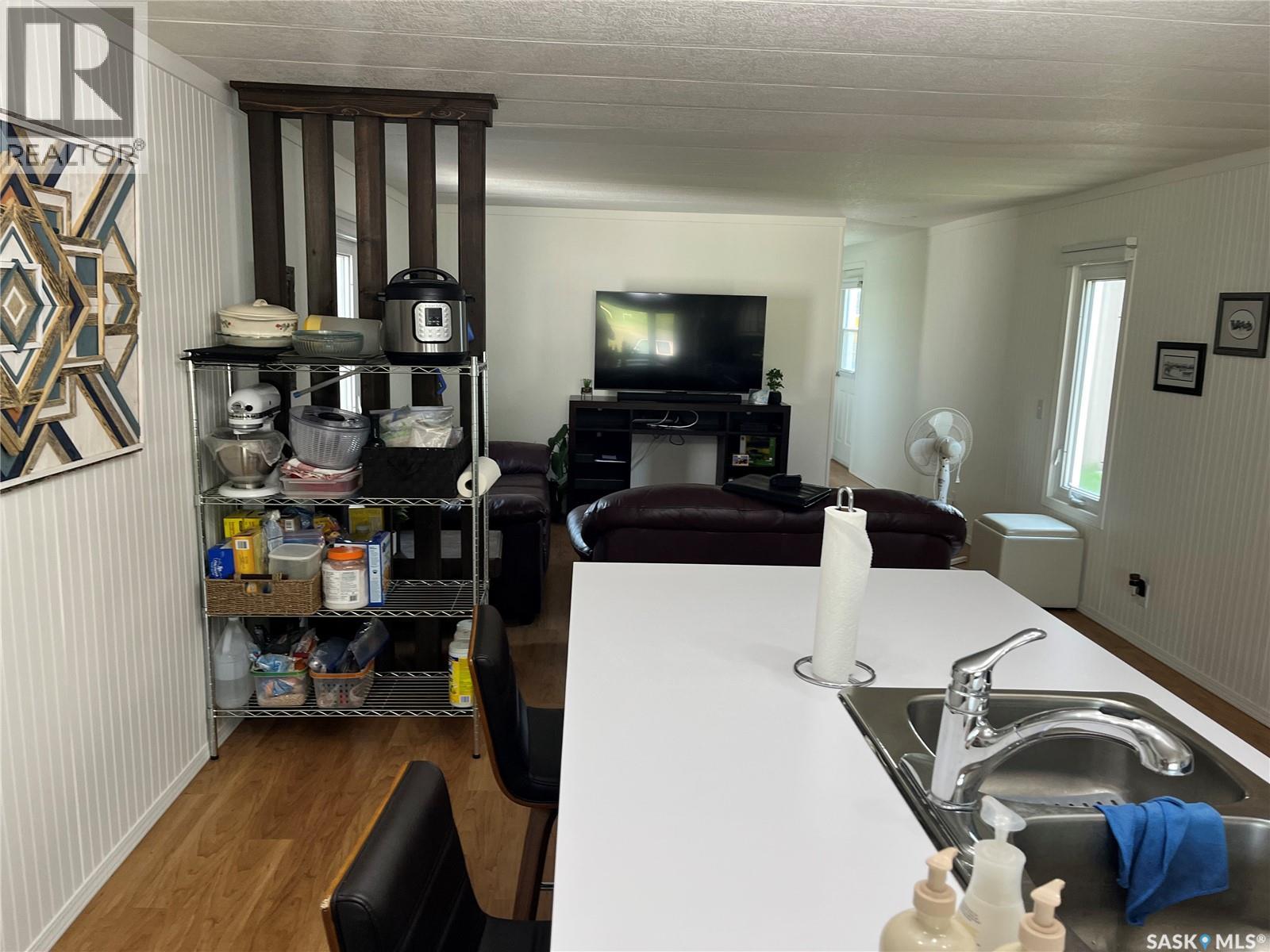6 A Avenue, Willow Bunch, Saskatchewan  S0H 4K0 - Photo 6 - SK043664