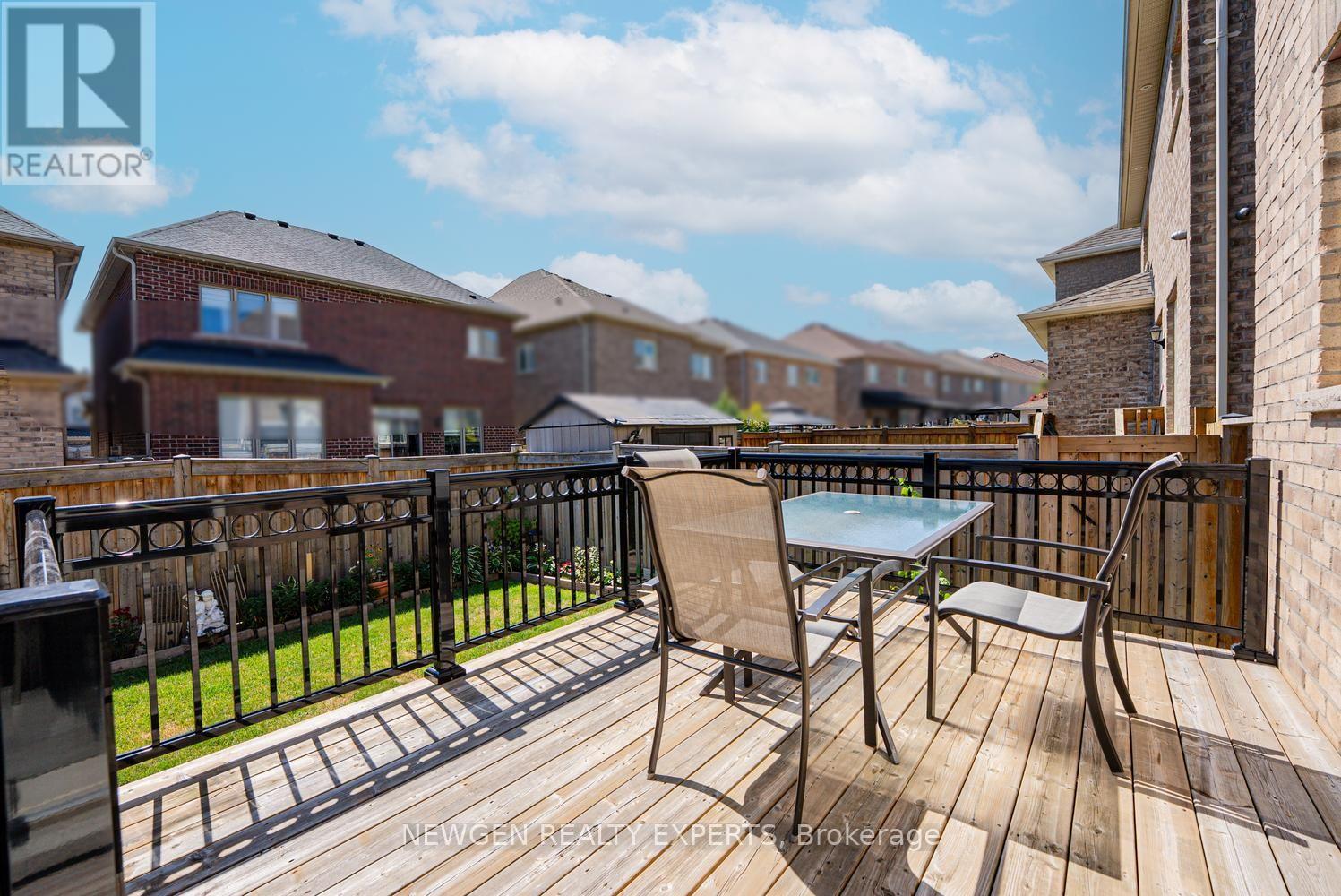 46 Monument Trail, Brampton, Ontario  L7A 4M9 - Photo 39 - W13601006
