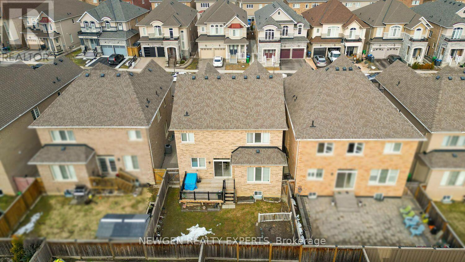 46 Monument Trail, Brampton, Ontario  L7A 4M9 - Photo 49 - W13601006