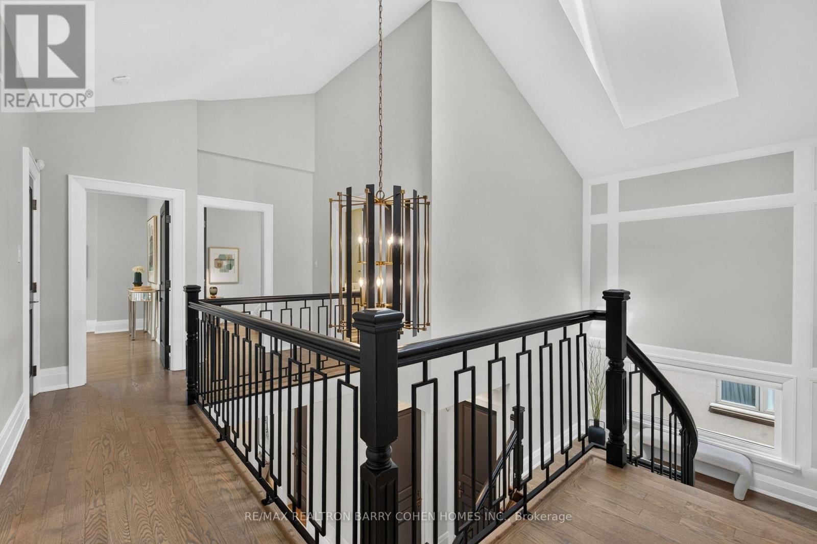 33 Munro Boulevard, Toronto, Ontario  M2P 1C1 - Photo 24 - C13605008
