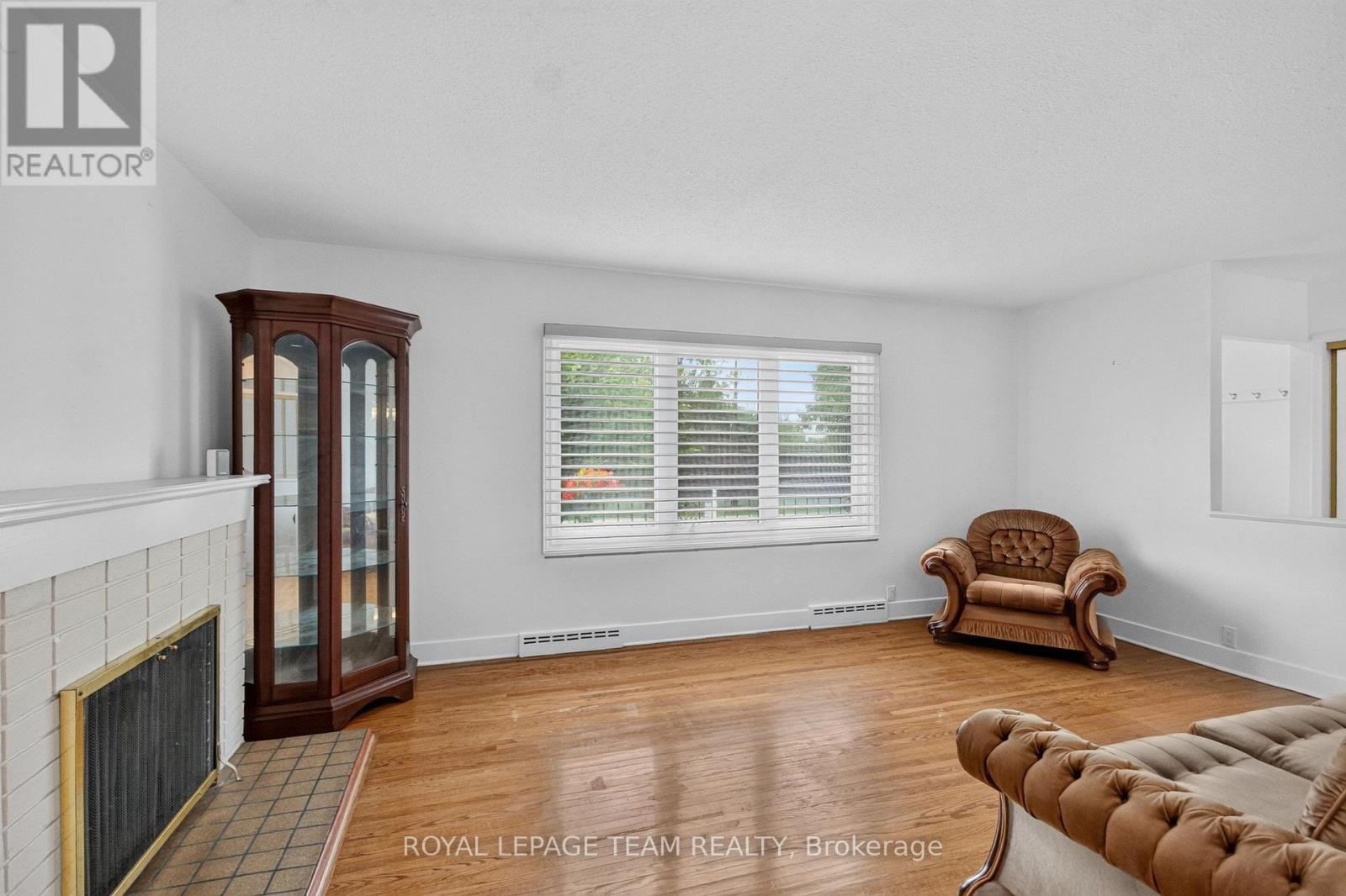 53 Fieldrow Street, Ottawa, Ontario  K2G 2Y6 - Photo 6 - X13605424