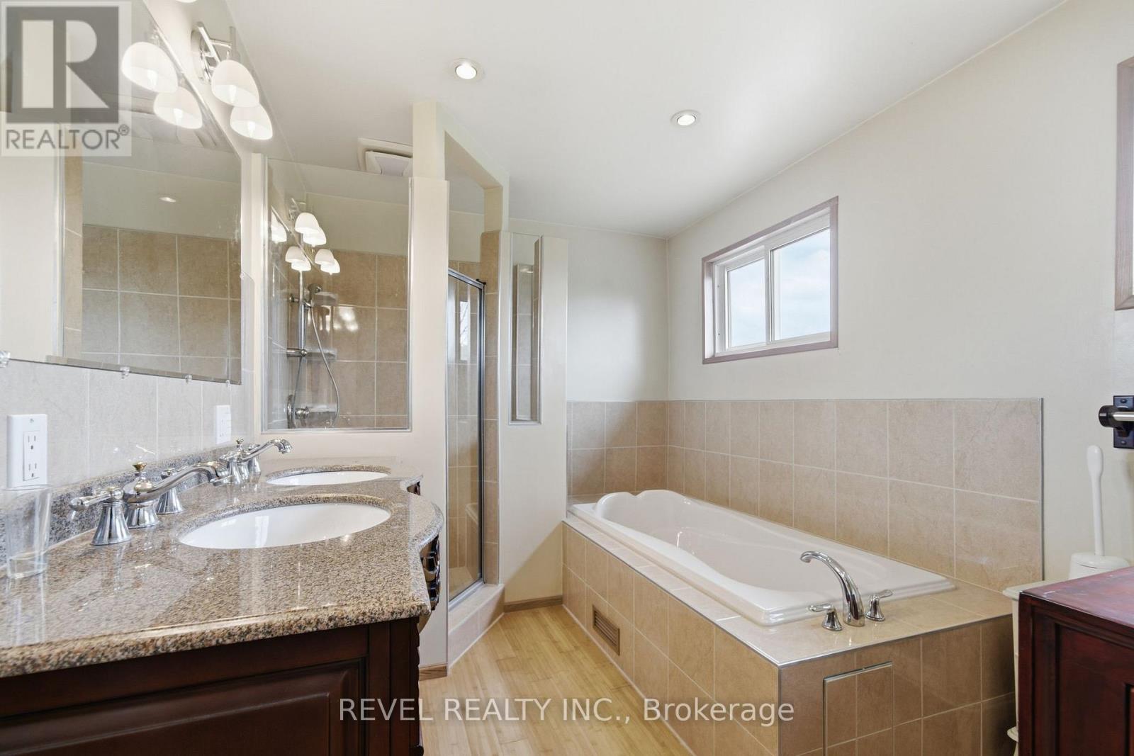 17 Ontoro Boulevard, Ajax, Ontario  L1Z 1X6 - Photo 35 - E13605422