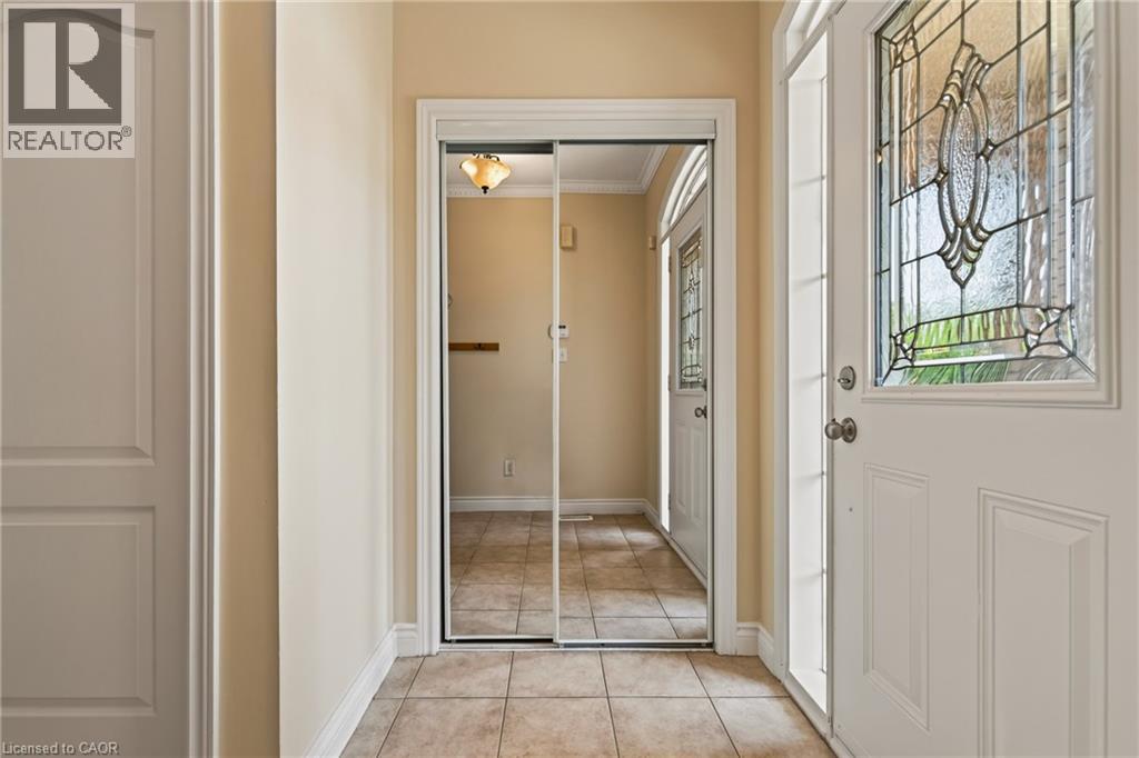 1079 Tupper Drive, Milton, Ontario  L9T 0A8 - Photo 3 - 40850230