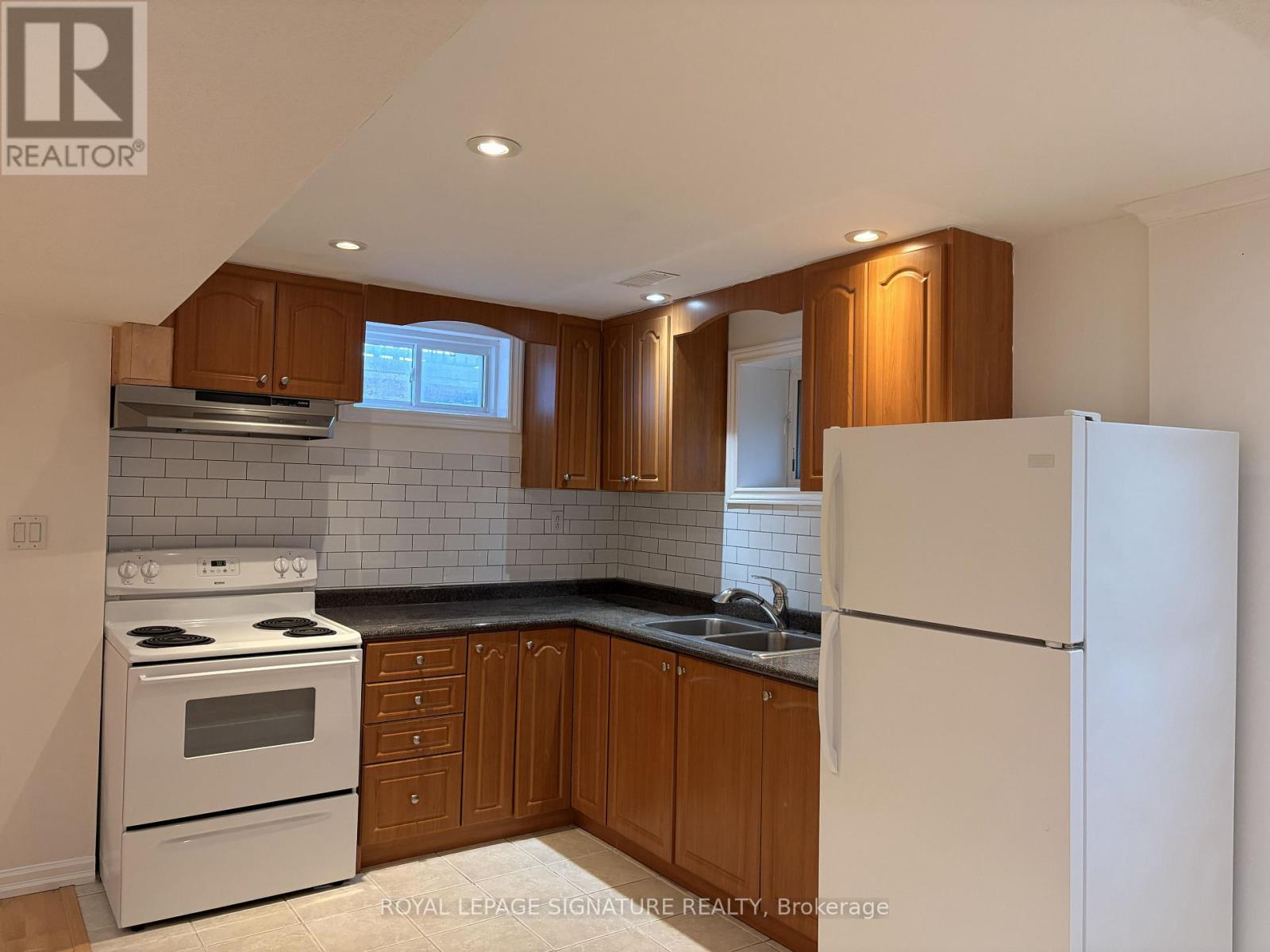 Unknown Address, ,    - Photo 7 - N13605386