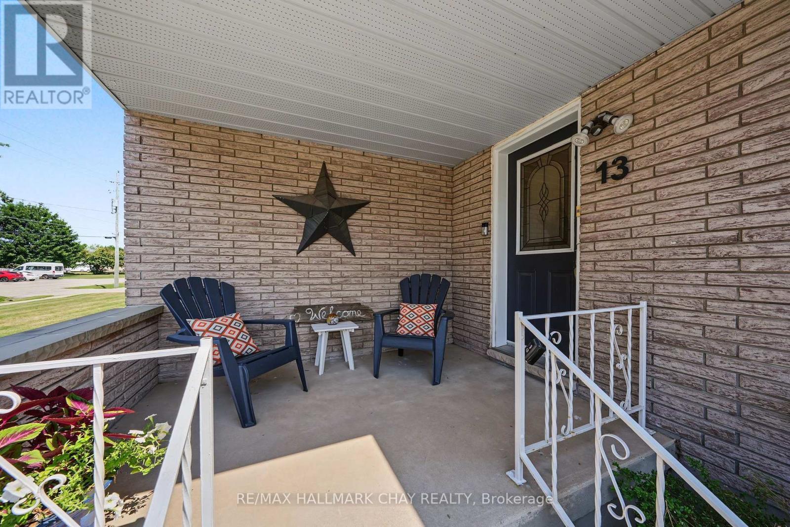 13 Downey Avenue, New Tecumseth, Ontario  L9R 1J7 - Photo 4 - N13605420