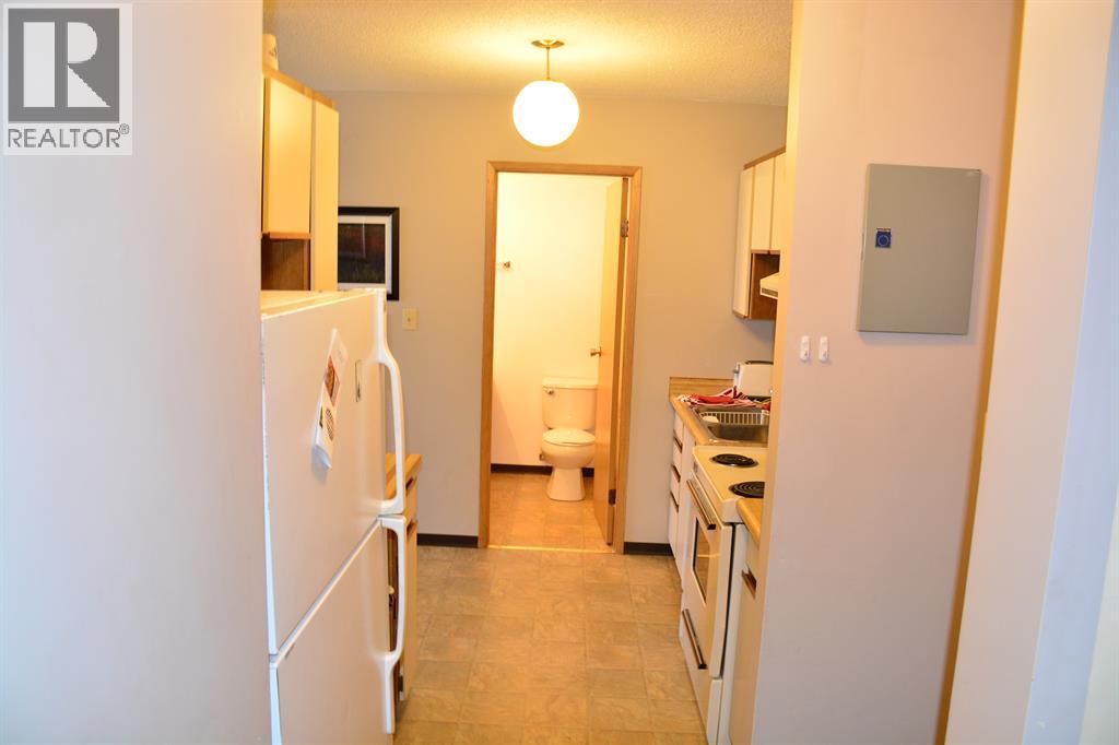 101-215, 10118 100 Avenue, Peace River, Alberta T8S 1R3 - Photo 16 - A2264118