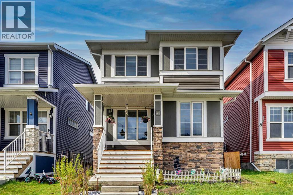 726 Redstone Drive Ne, Calgary, Alberta  t3n 1k9 - Photo 3 - A2311893