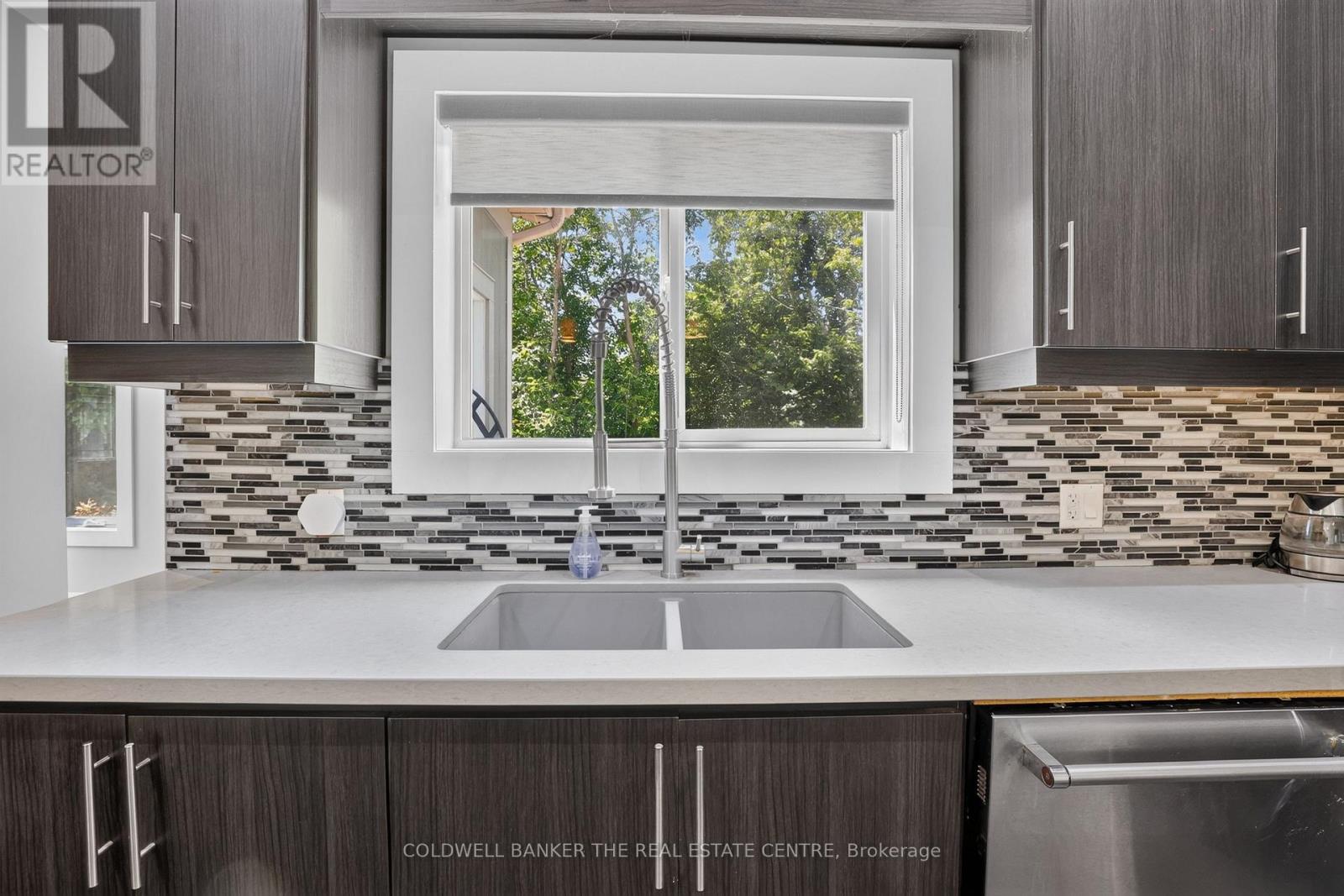176 Pleasant Boulevard, Georgina, Ontario  L4P 2S4 - Photo 7 - N13605474