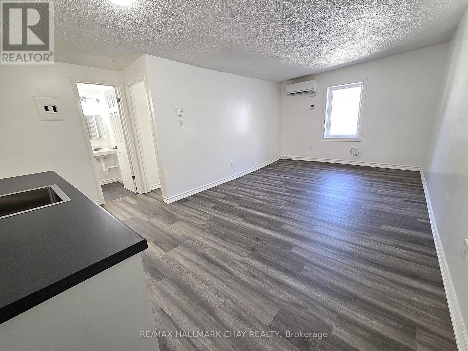 4 - 58 Queen Street W, Springwater, Ontario  L0L 1P0 - Photo 2 - S13605494
