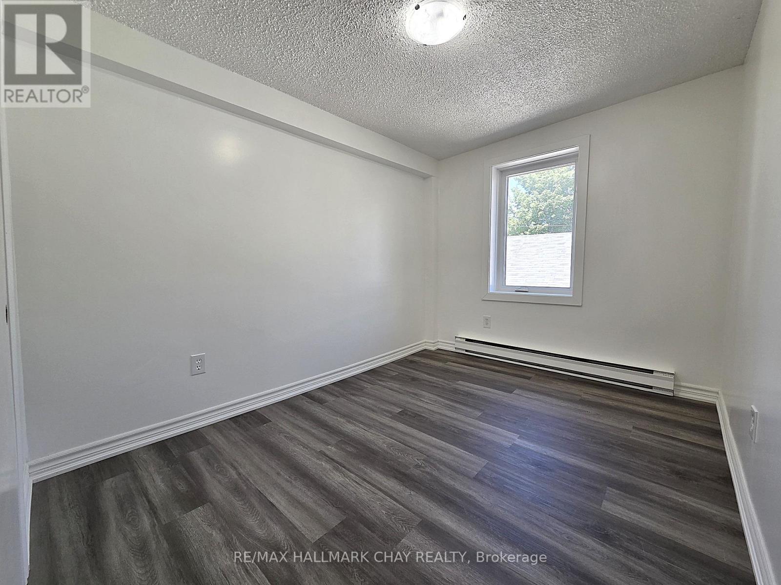 4 - 58 Queen Street W, Springwater, Ontario  L0L 1P0 - Photo 6 - S13605494