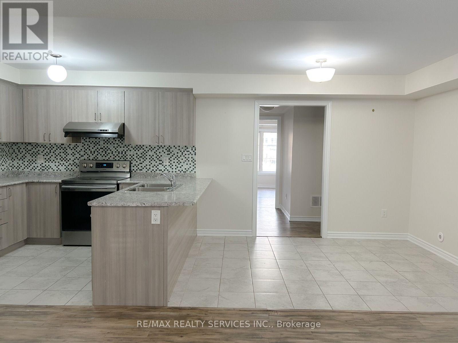 141 - 200 Veterans Drive, Brampton, Ontario  L7A 4S6 - Photo 2 - W13605436