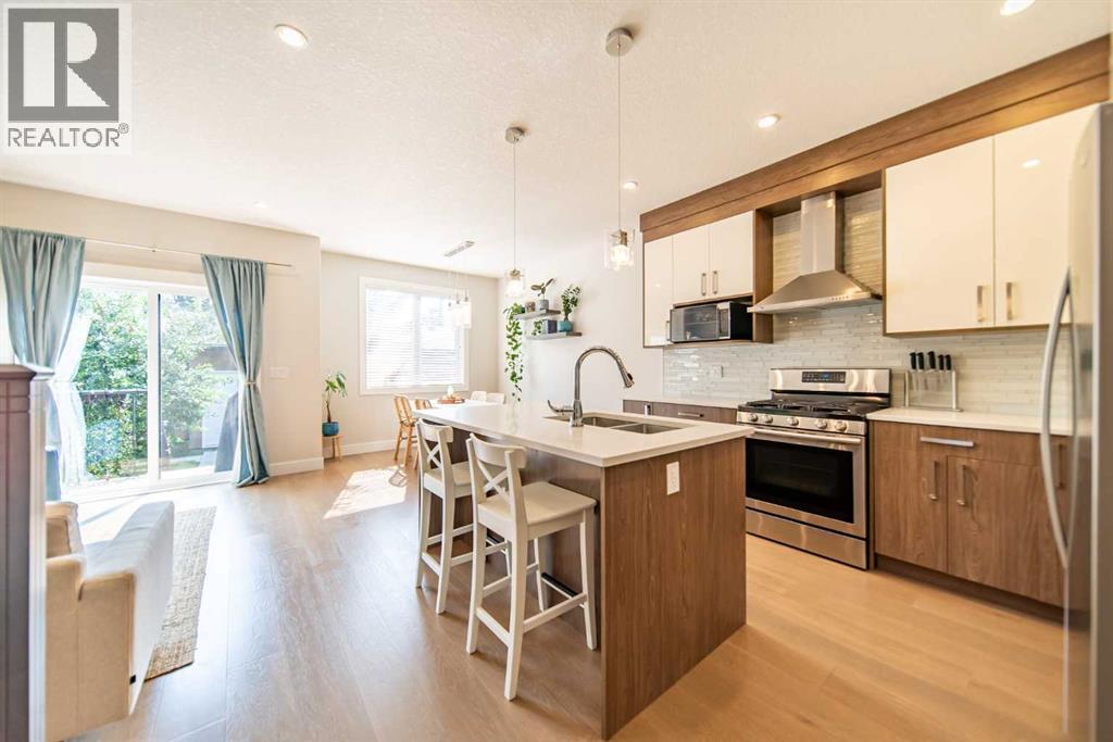 2, 1934 26 Street SW, Calgary, Alberta  T3E 2A1 - Photo 4 - A2326972