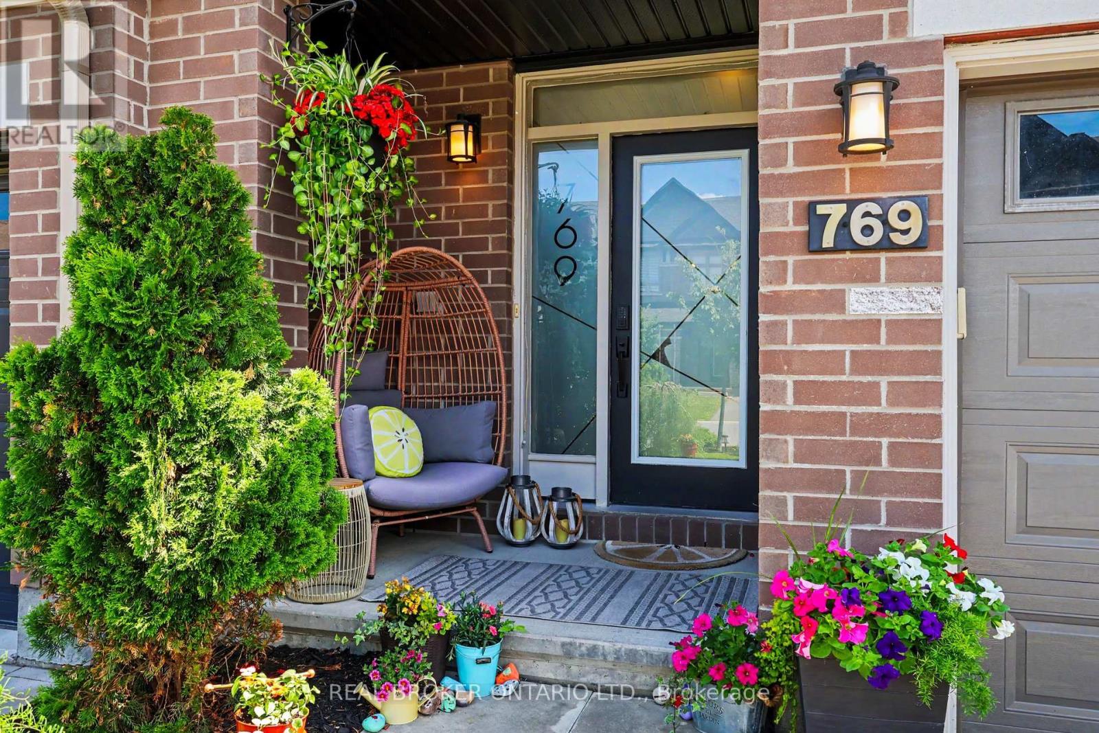 769 Cairn Crescent, Ottawa, Ontario  K1W 0P4 - Photo 4 - X13605540