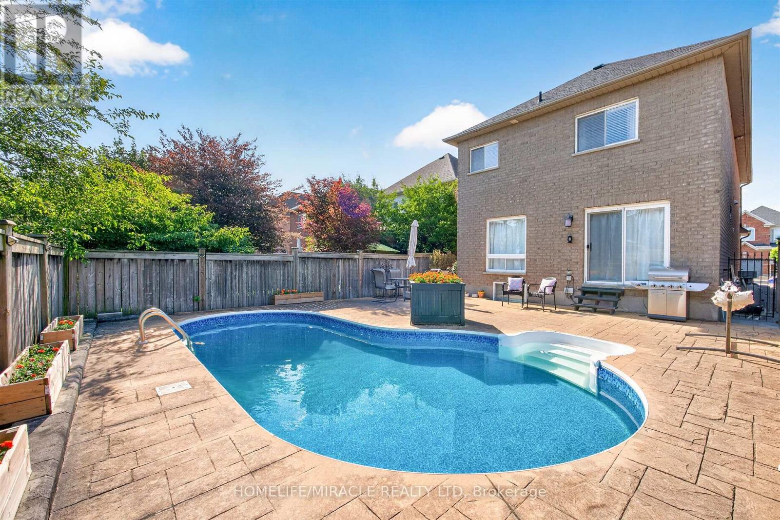 93 Scepter Place, Whitby, Ontario  L1R 3A8 - Photo 42 - E13605546