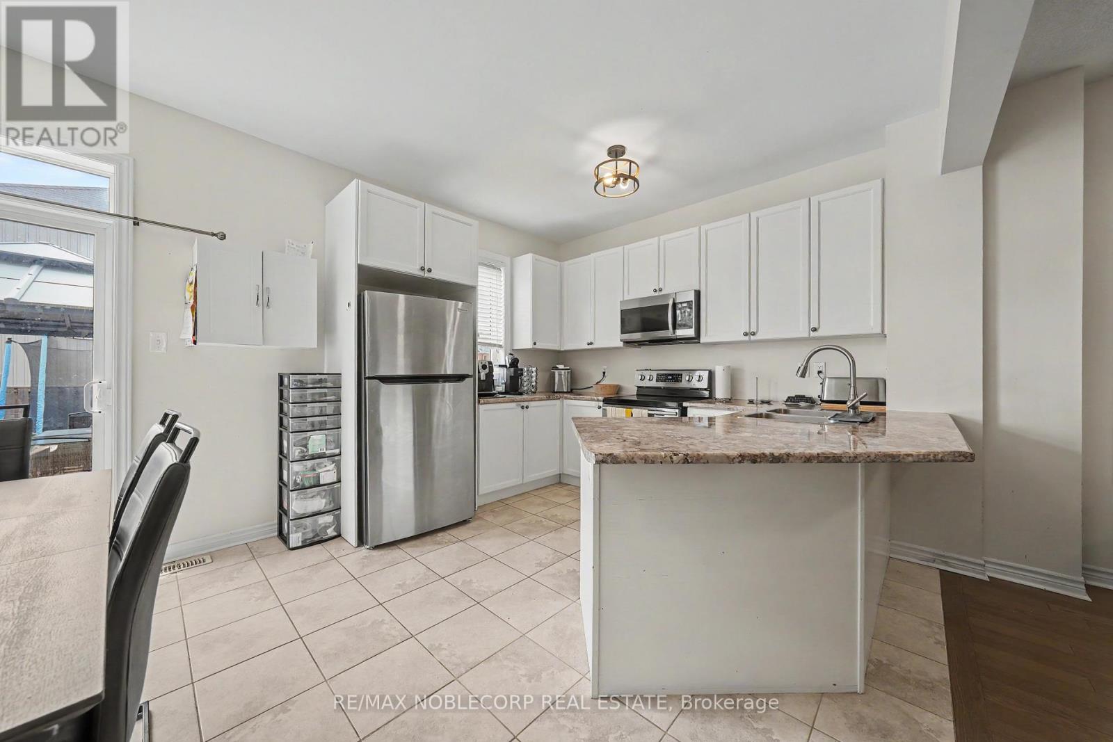 71 Blanchard Crescent, Essa (Angus), Ontario  L0M 1B5 - Photo 12 - N13605550