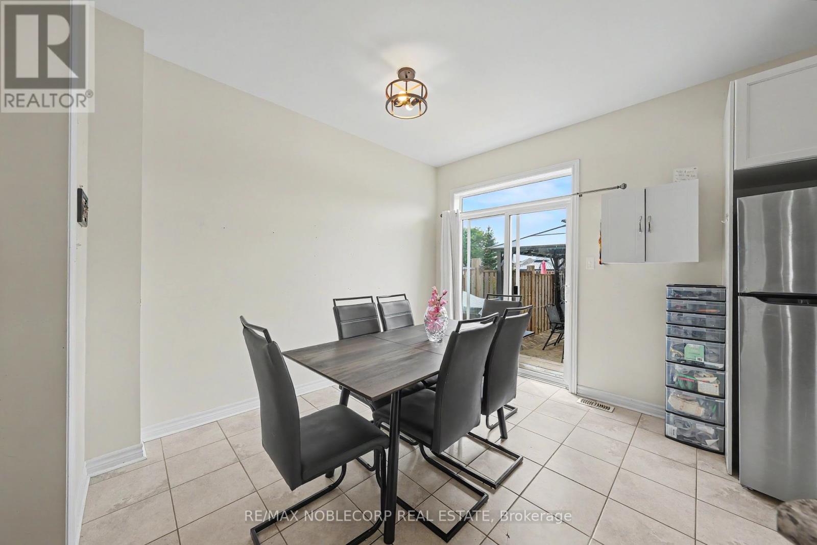 71 Blanchard Crescent, Essa (Angus), Ontario  L0M 1B5 - Photo 17 - N13605550