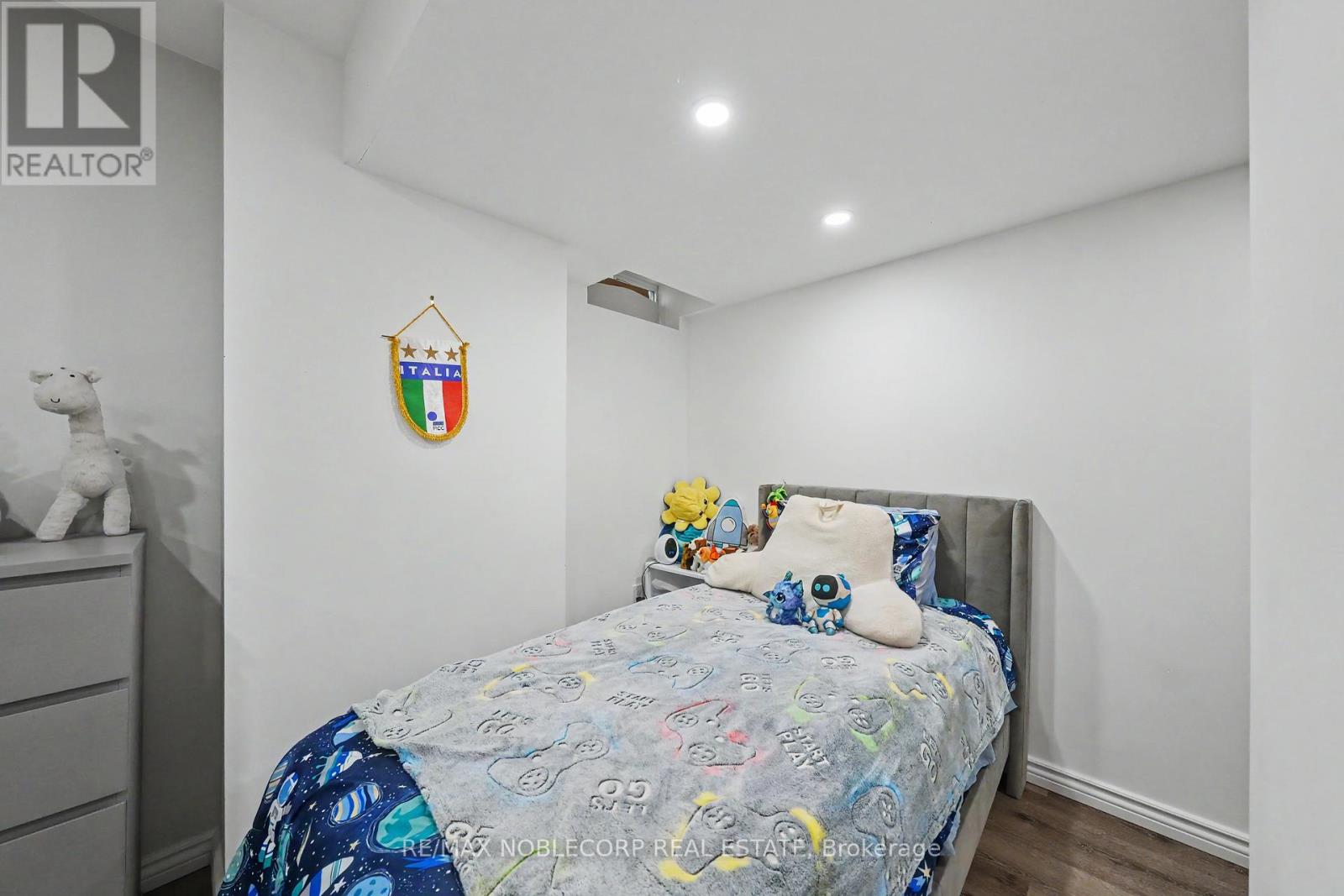 71 Blanchard Crescent, Essa (Angus), Ontario  L0M 1B5 - Photo 31 - N13605550