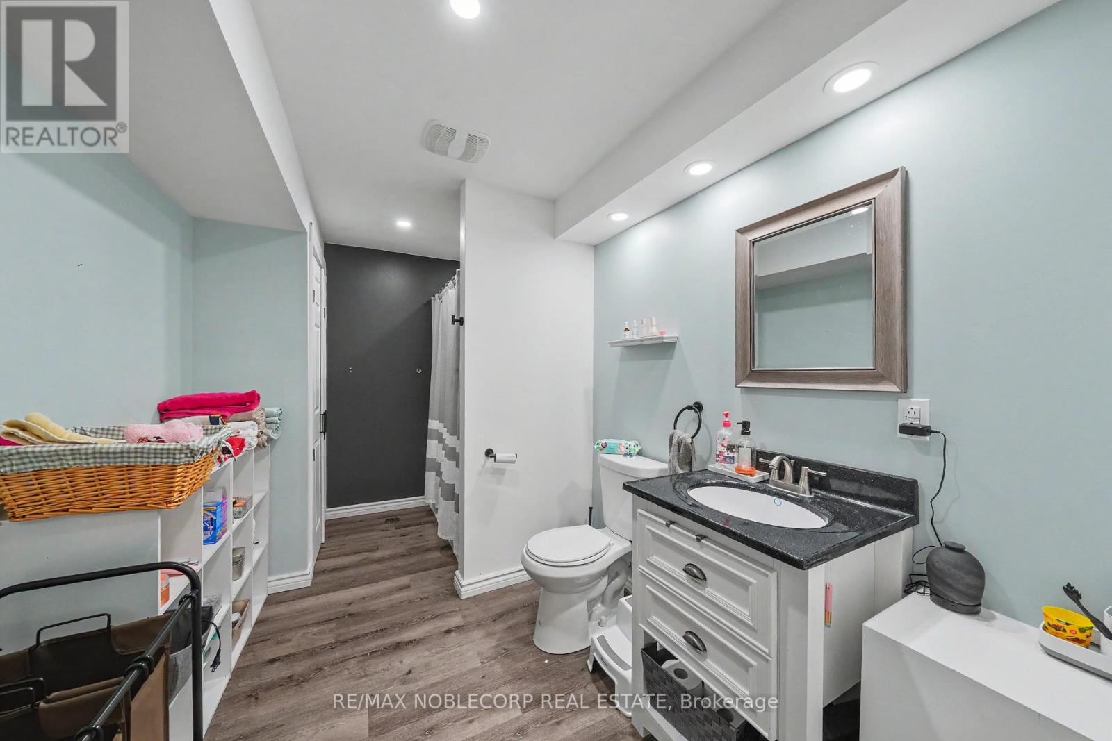 71 Blanchard Crescent, Essa (Angus), Ontario  L0M 1B5 - Photo 33 - N13605550
