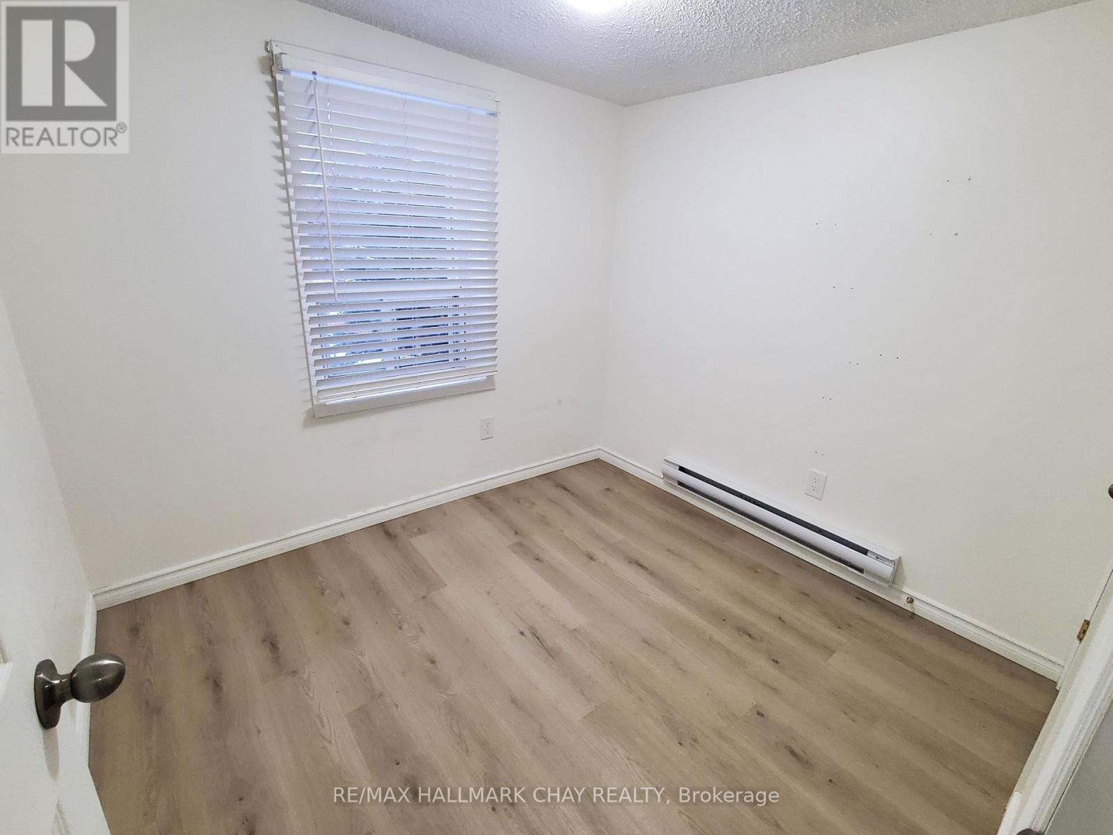 6 - 58 Queen Street W, Springwater, Ontario  L0L 1P0 - Photo 5 - S13605526