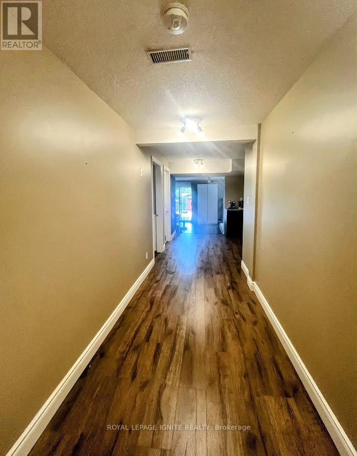 737 Grand Banks Drive, Waterloo, Ontario  N2K 4N2 - Photo 4 - X13605552