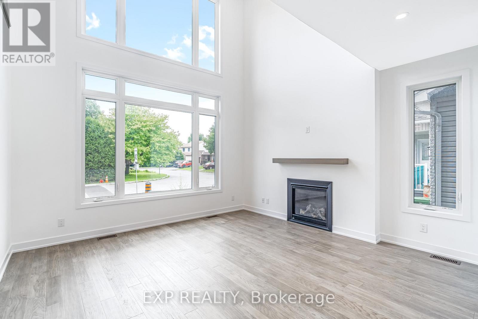 489 Duvernay Drive, Ottawa, Ontario  K1E 2N7 - Photo 3 - X13605578
