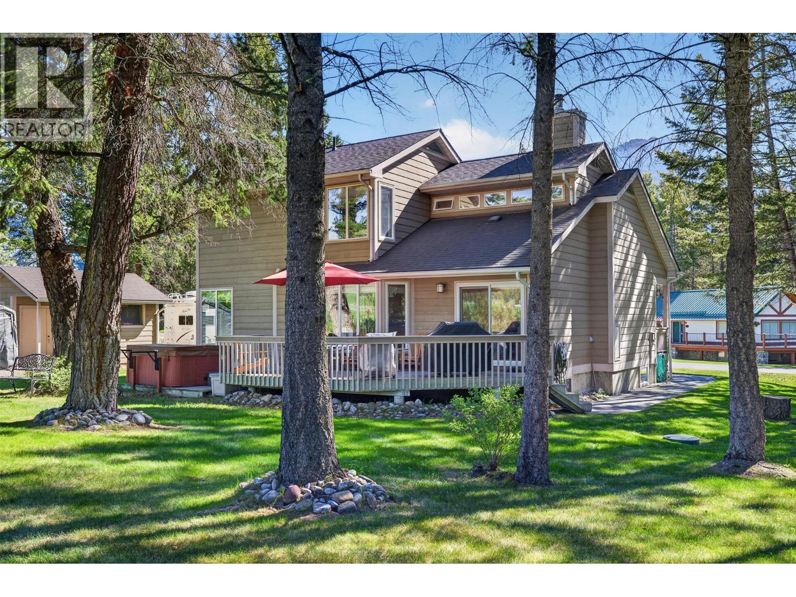 4484 Columbia View Road, Fairmont Hot Springs, British Columbia  V0B 1L2 - Photo 2 - 10388518