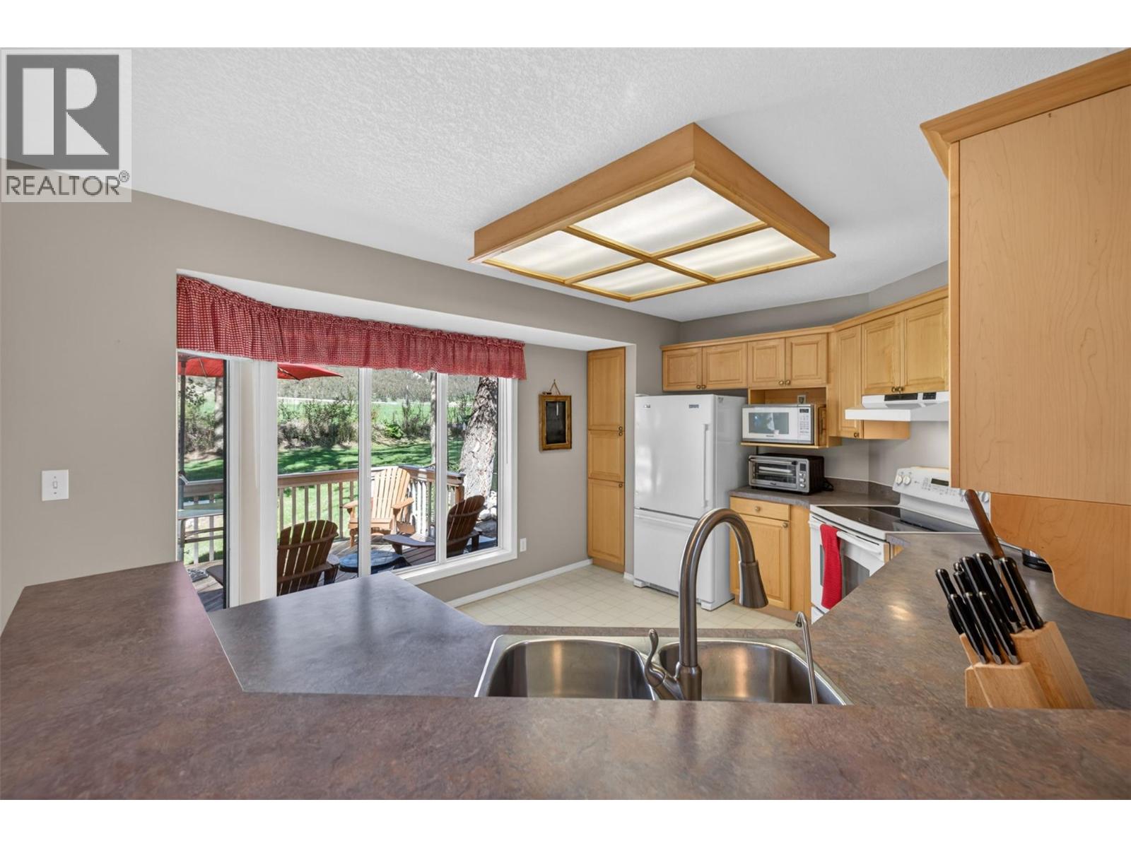 4484 Columbia View Road, Fairmont Hot Springs, British Columbia  V0B 1L2 - Photo 26 - 10388518