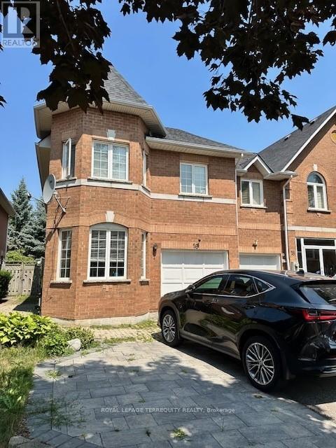 16 ROYAL CHAPIN CRESCENT, Richmond Hill (Westbrook)