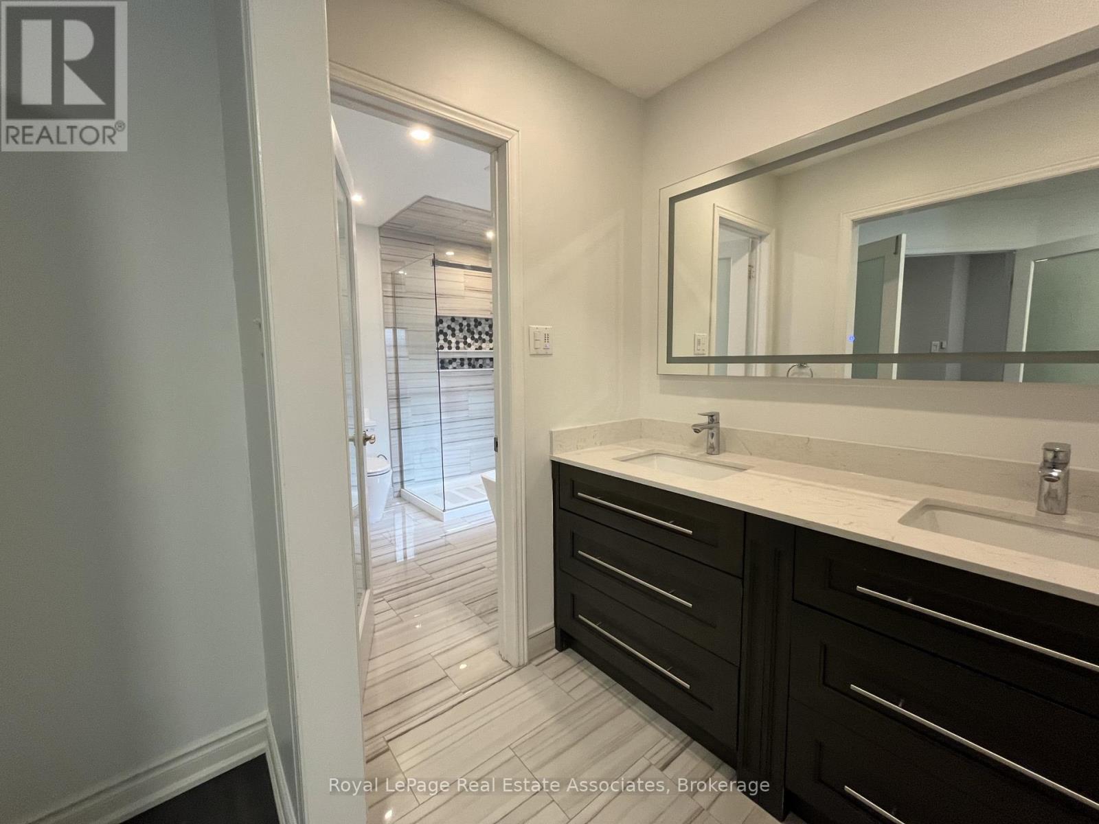 1112 Gable Drive, Oakville, Ontario  L6J 7R3 - Photo 16 - W13605582