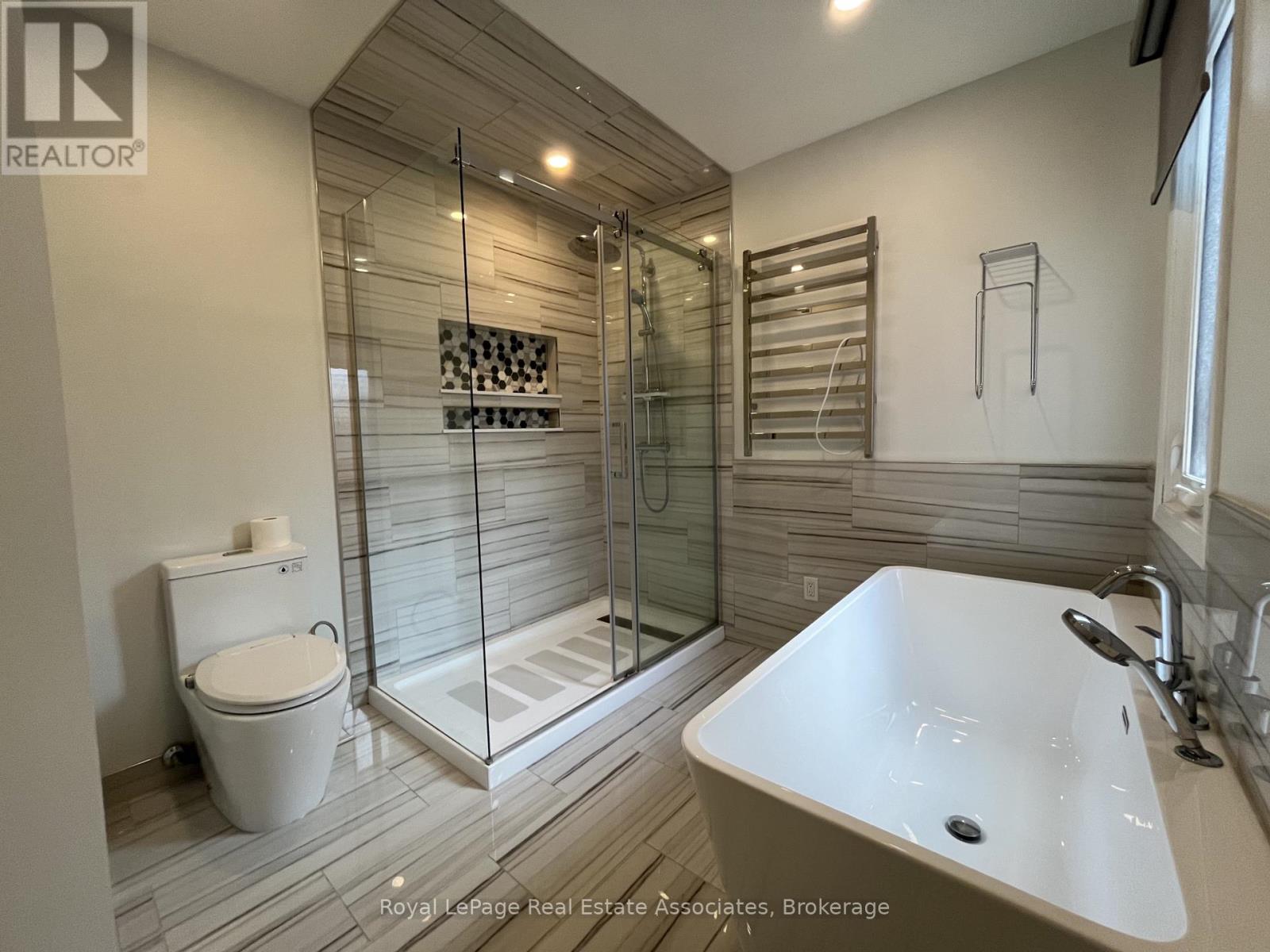 1112 Gable Drive, Oakville, Ontario  L6J 7R3 - Photo 17 - W13605582