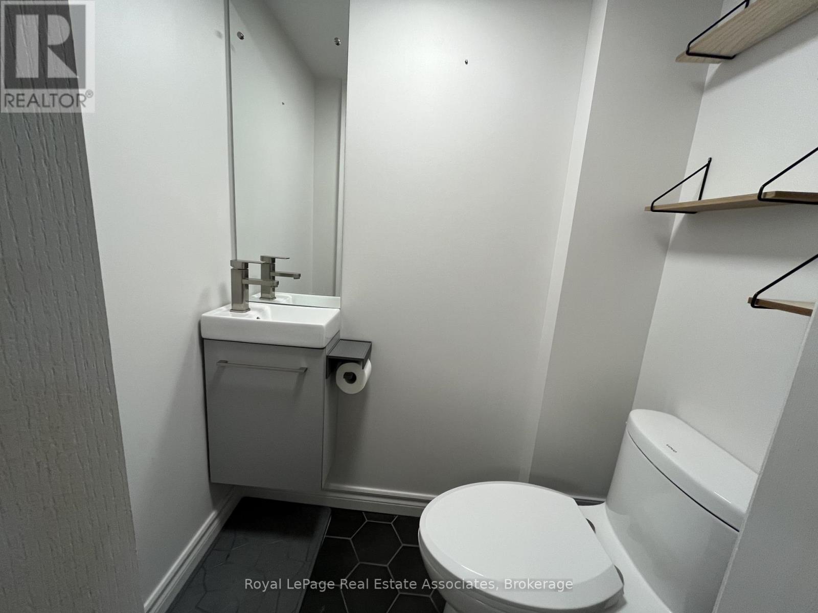 1112 Gable Drive, Oakville, Ontario  L6J 7R3 - Photo 23 - W13605582
