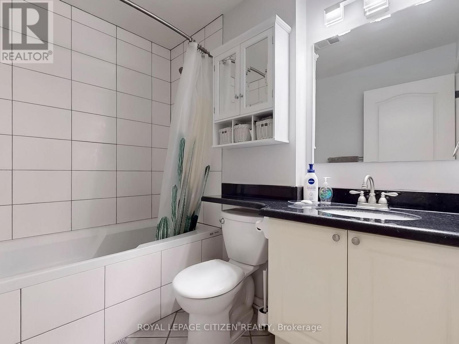 302 - 555 Yonge Street, Toronto, Ontario  M4Y 3A6 - Photo 11 - C13573120