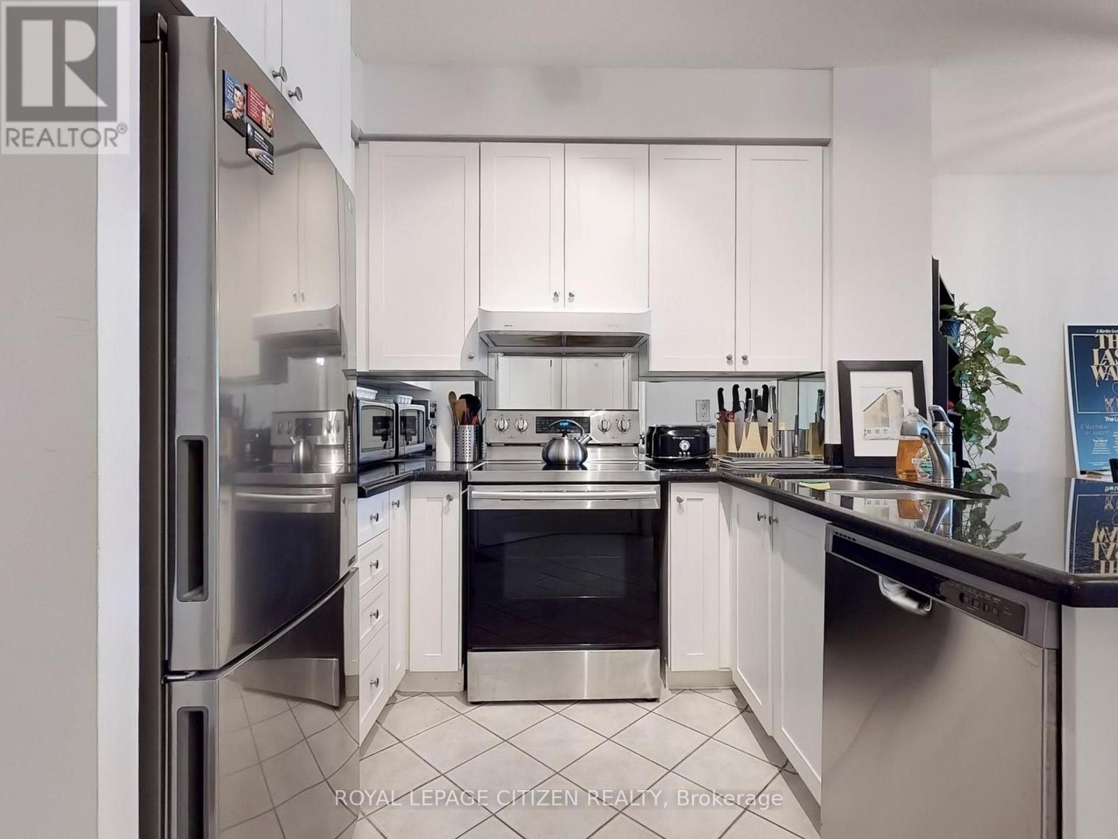 302 - 555 Yonge Street, Toronto, Ontario  M4Y 3A6 - Photo 13 - C13573120