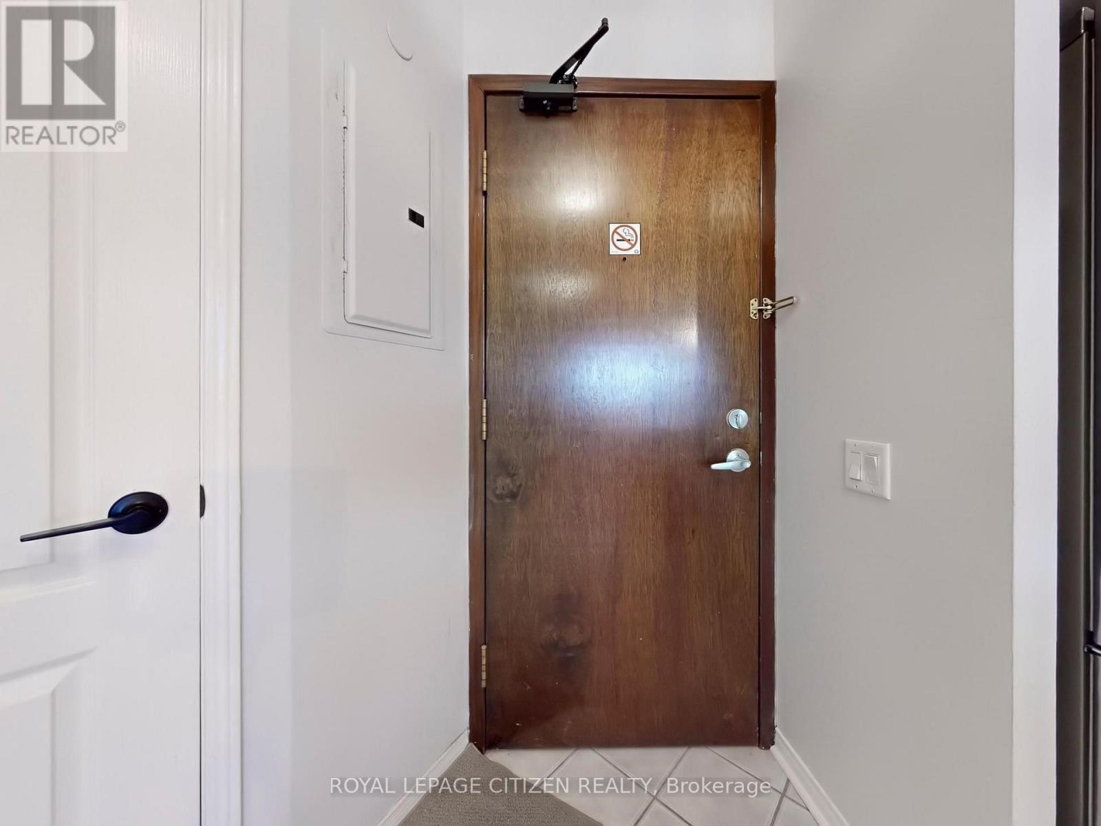 302 - 555 Yonge Street, Toronto, Ontario  M4Y 3A6 - Photo 17 - C13573120
