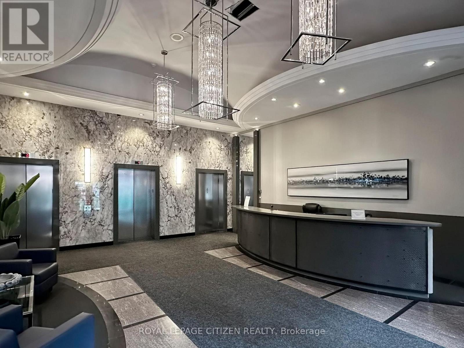 302 - 555 Yonge Street, Toronto, Ontario  M4Y 3A6 - Photo 3 - C13573120