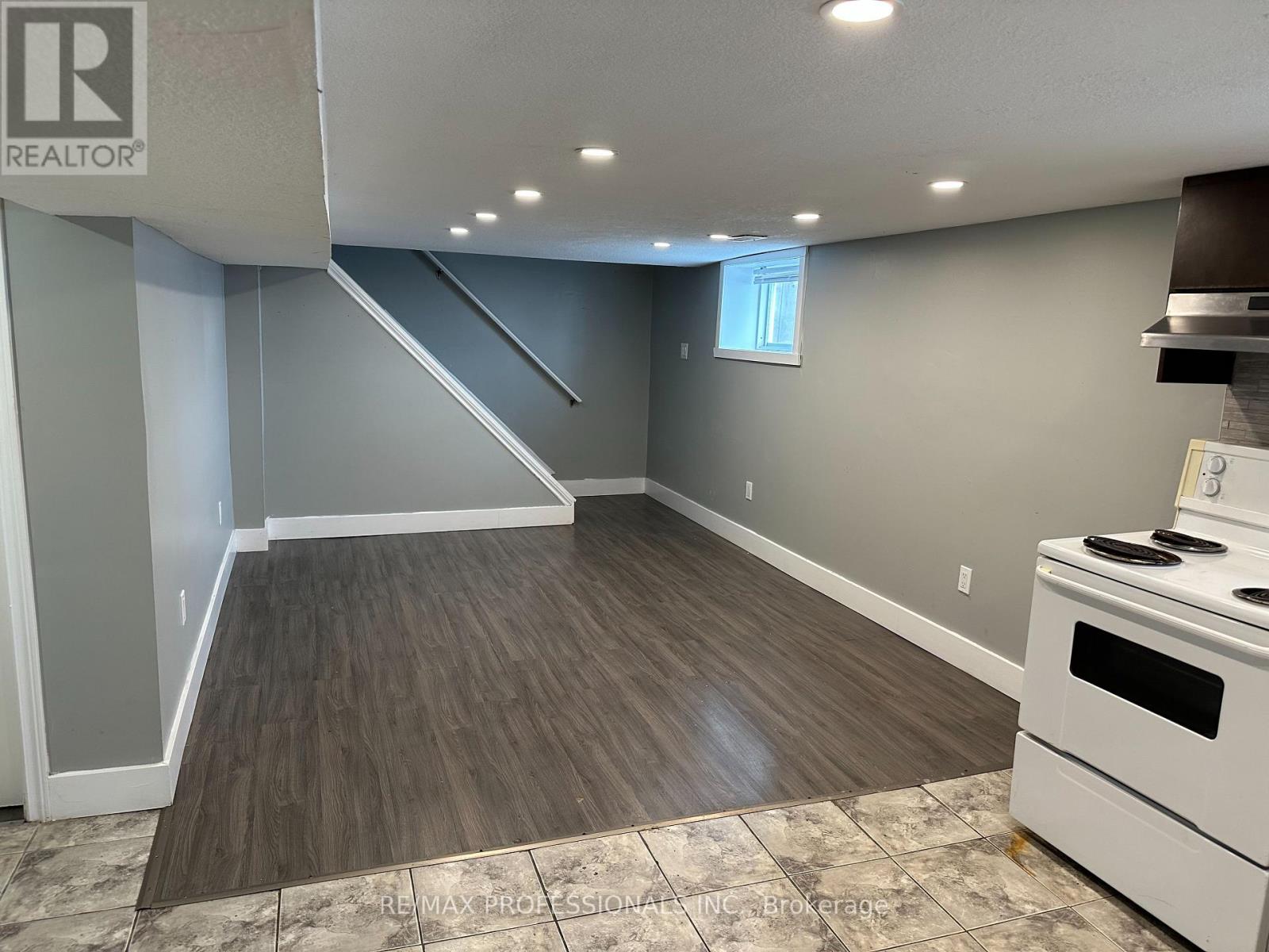 Lower - 167.5 Grosvenor Avenue N, Hamilton, Ontario  L8L 7S1 - Photo 6 - X13605584