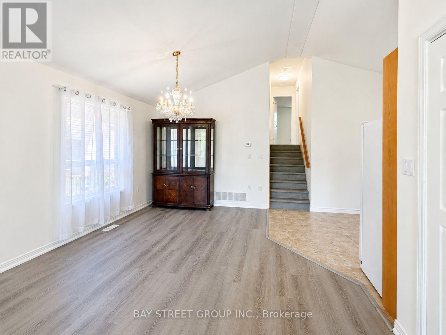35 Diamond Court, Hamilton, Ontario  L9C 7V5 - Photo 13 - X13605608