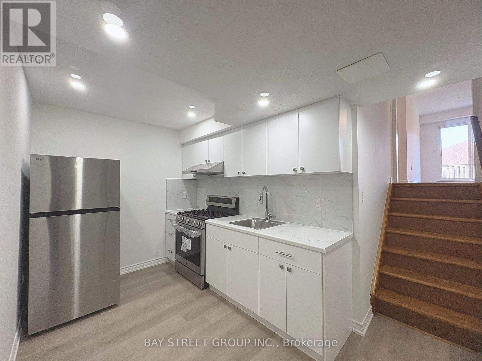 35 Diamond Court, Hamilton, Ontario  L9C 7V5 - Photo 29 - X13605608