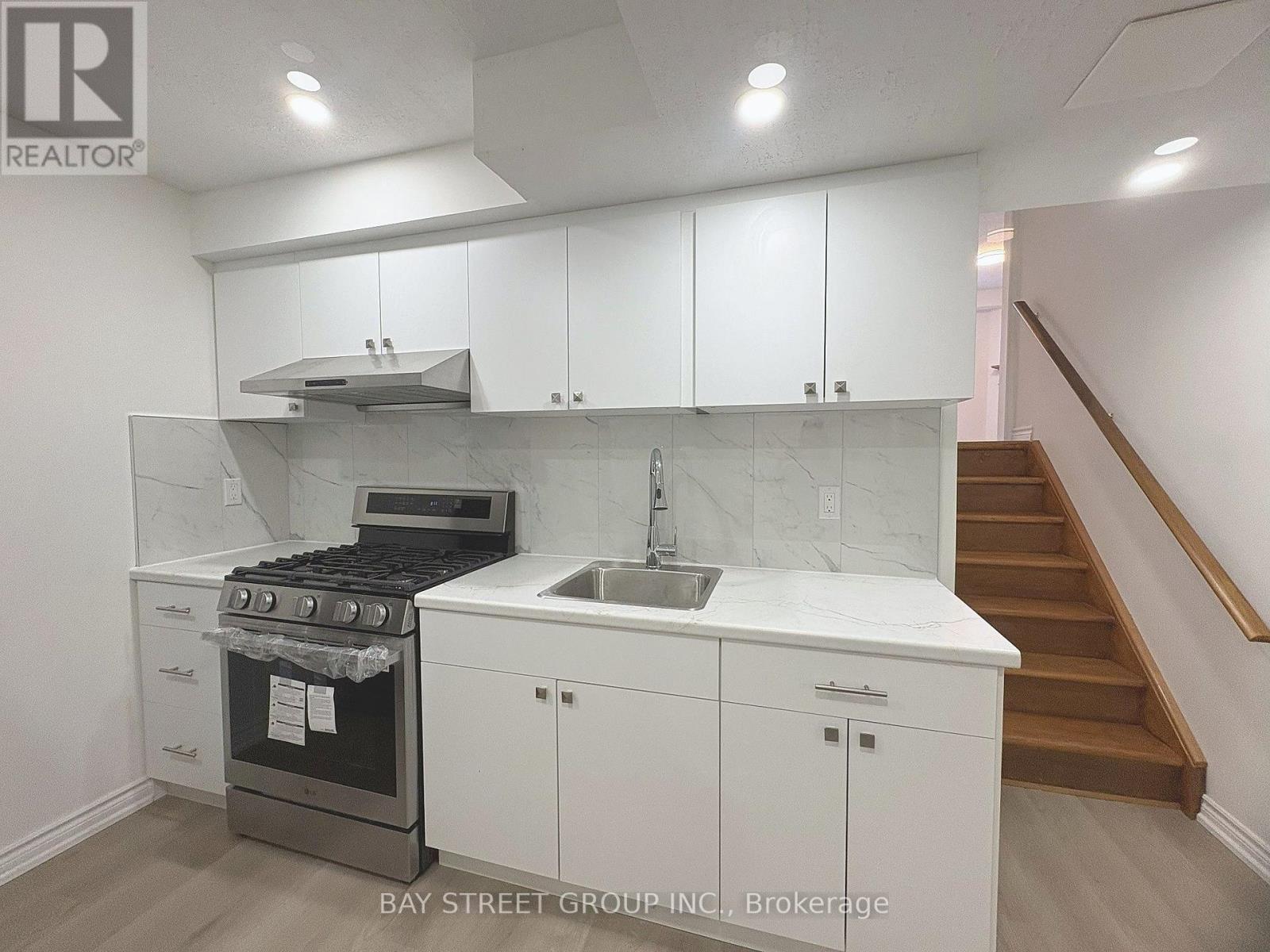 35 Diamond Court, Hamilton, Ontario  L9C 7V5 - Photo 30 - X13605608