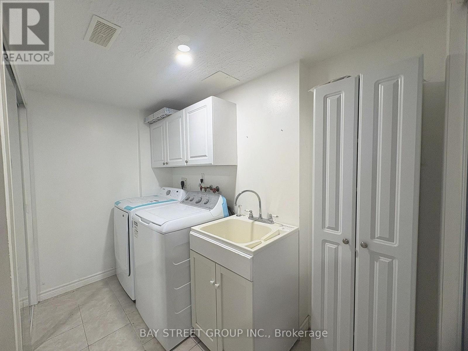 35 Diamond Court, Hamilton, Ontario  L9C 7V5 - Photo 31 - X13605608