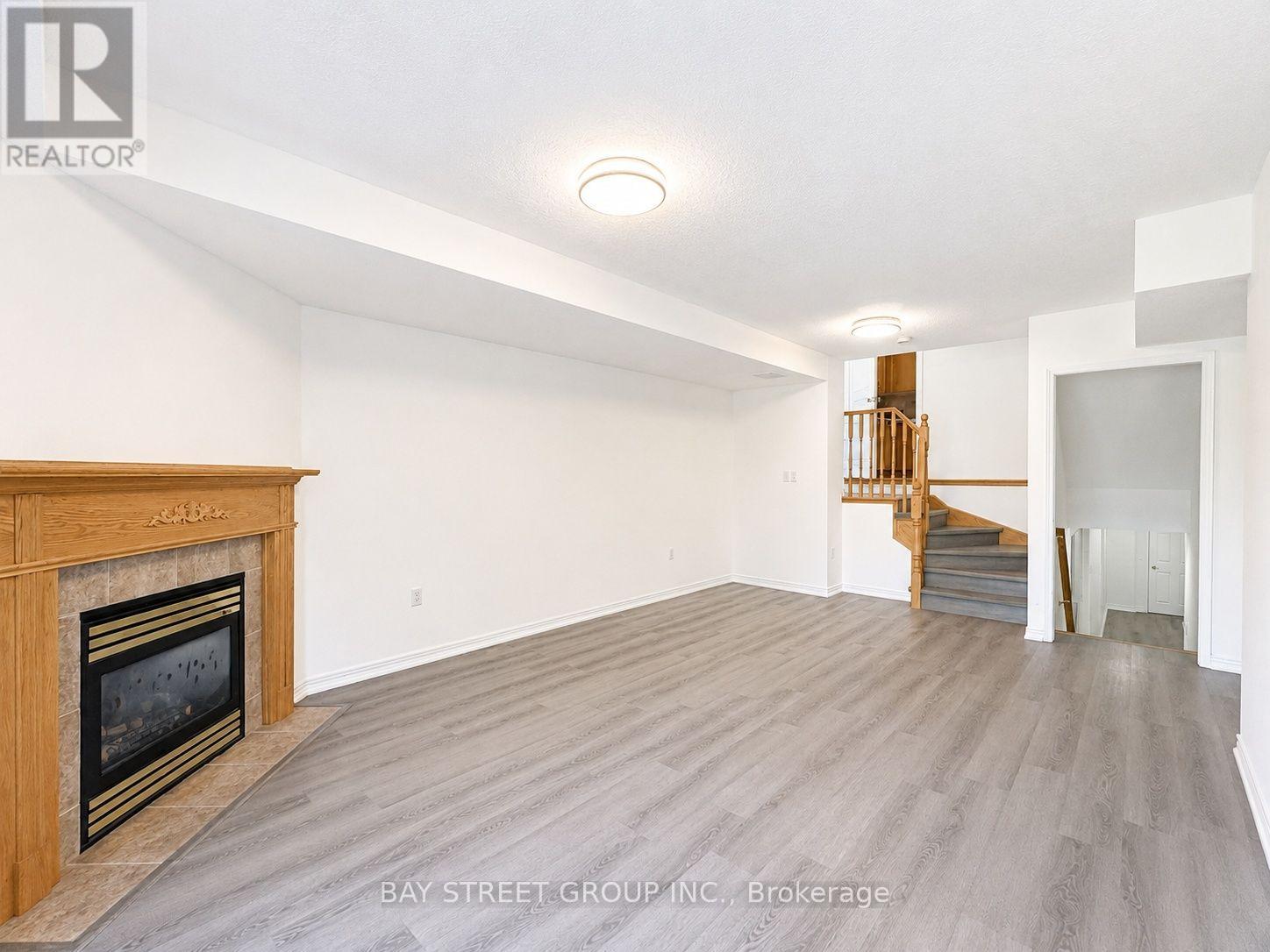 35 Diamond Court, Hamilton, Ontario  L9C 7V5 - Photo 6 - X13605608