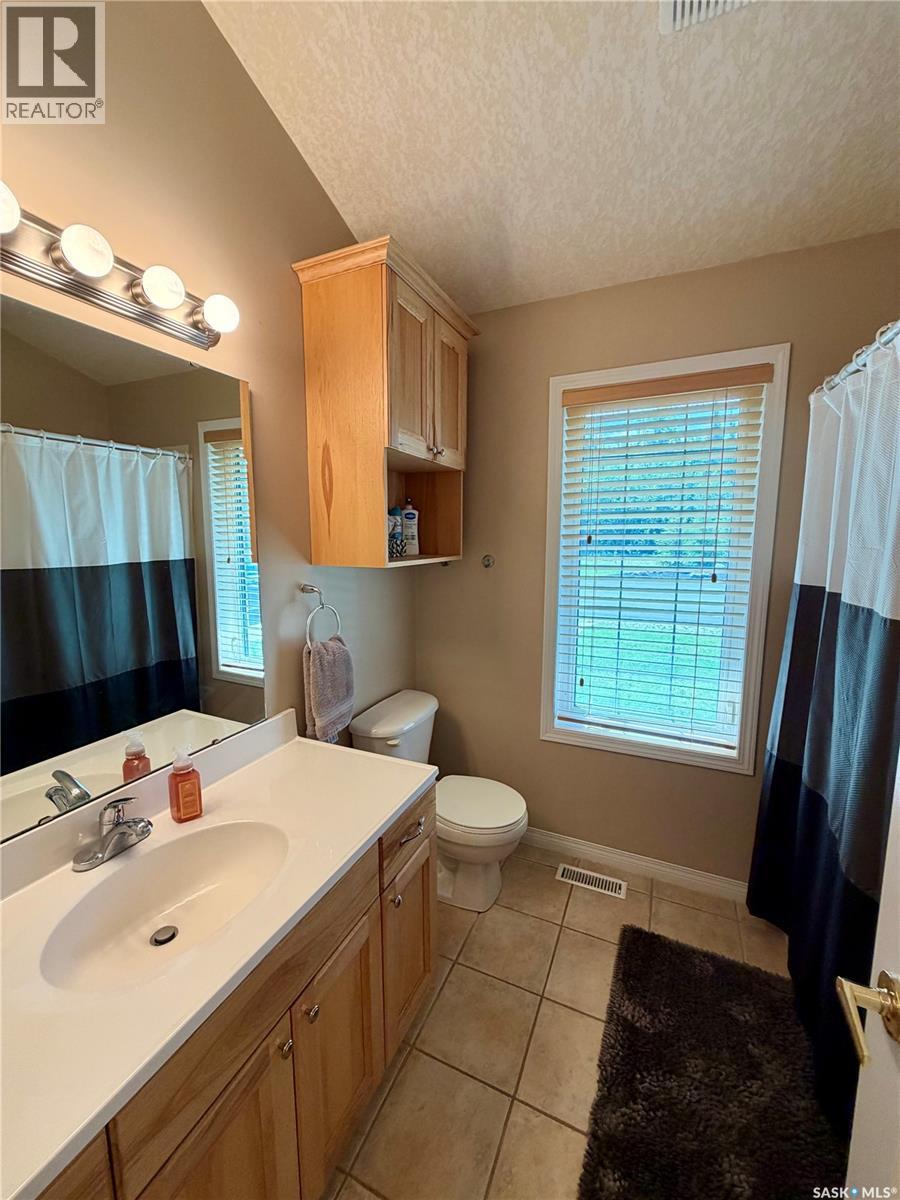 60 Estates Drive, Elk Ridge, Saskatchewan  S0J 0N0 - Photo 20 - SK043598