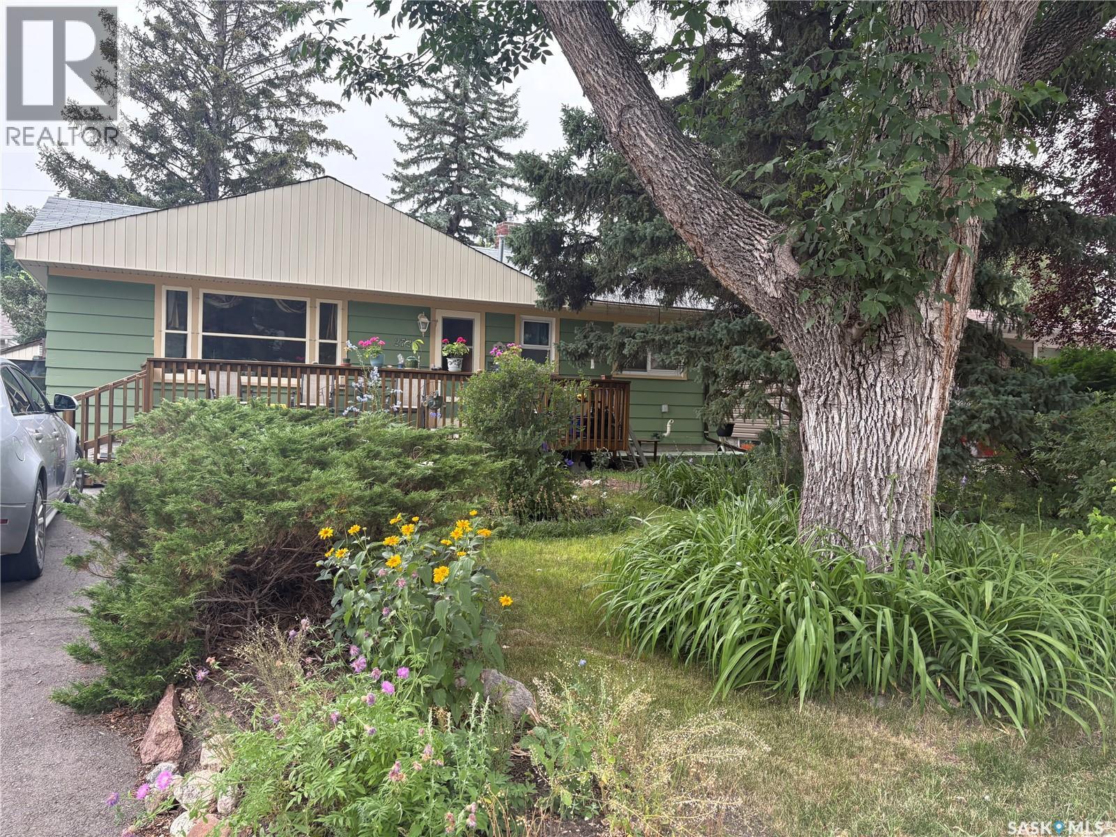 2724 24th AVENUE, regina, Saskatchewan