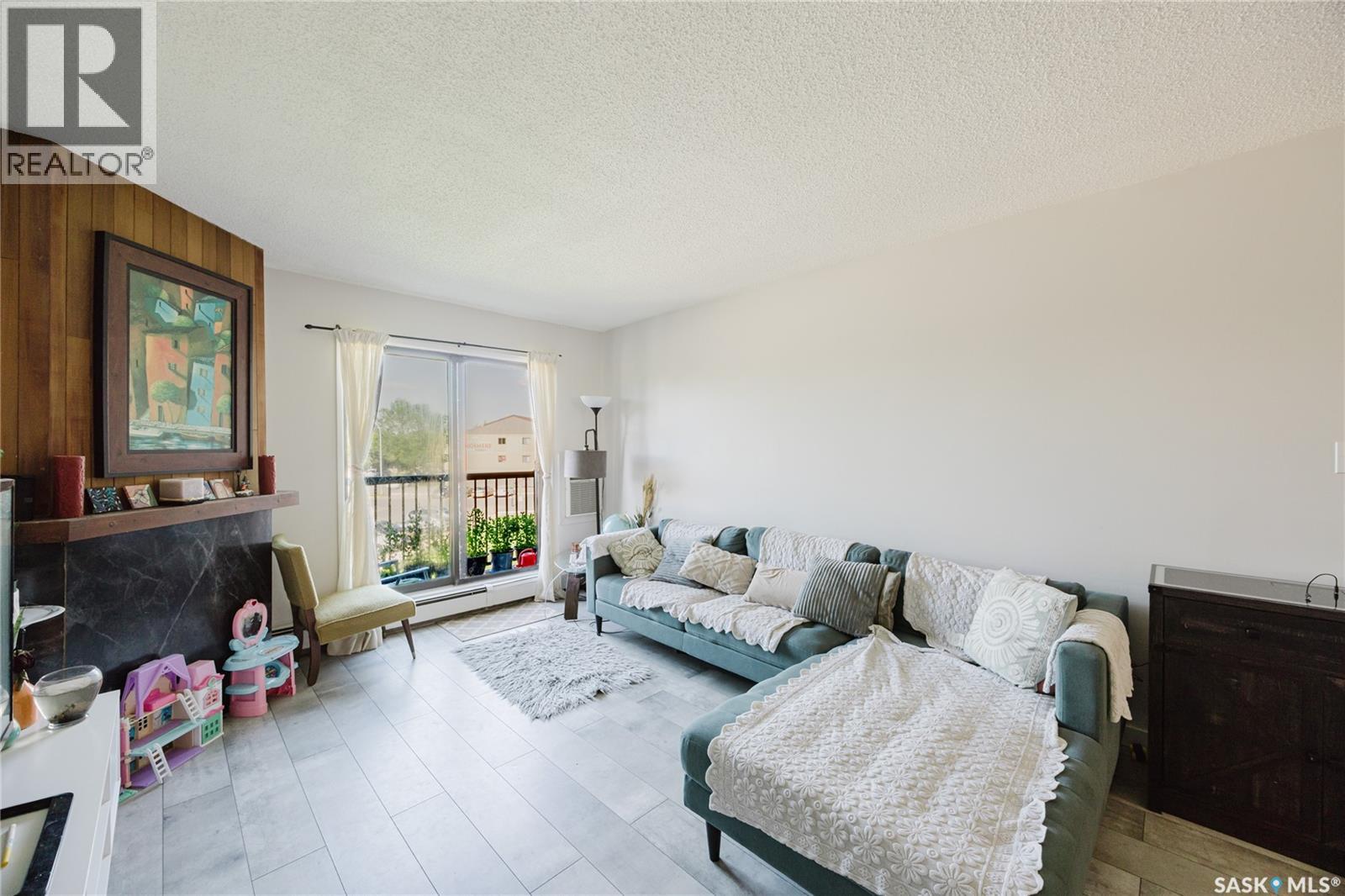 306 802a Kingsmere Boulevard, Saskatoon, Saskatchewan  S7J 4B7 - Photo 4 - SK043597